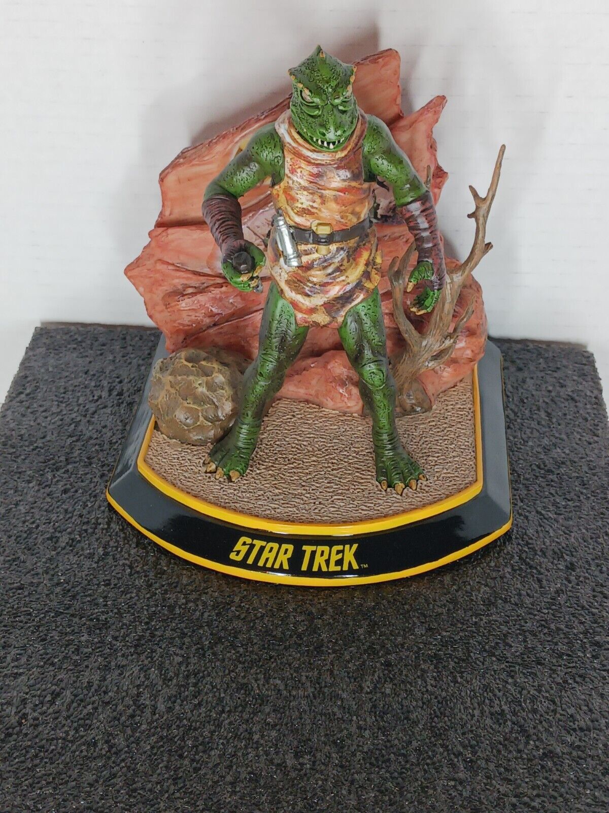 Hawthorne Village Legends of Star Trek Gorn Masterpiece Collection Figure #0078