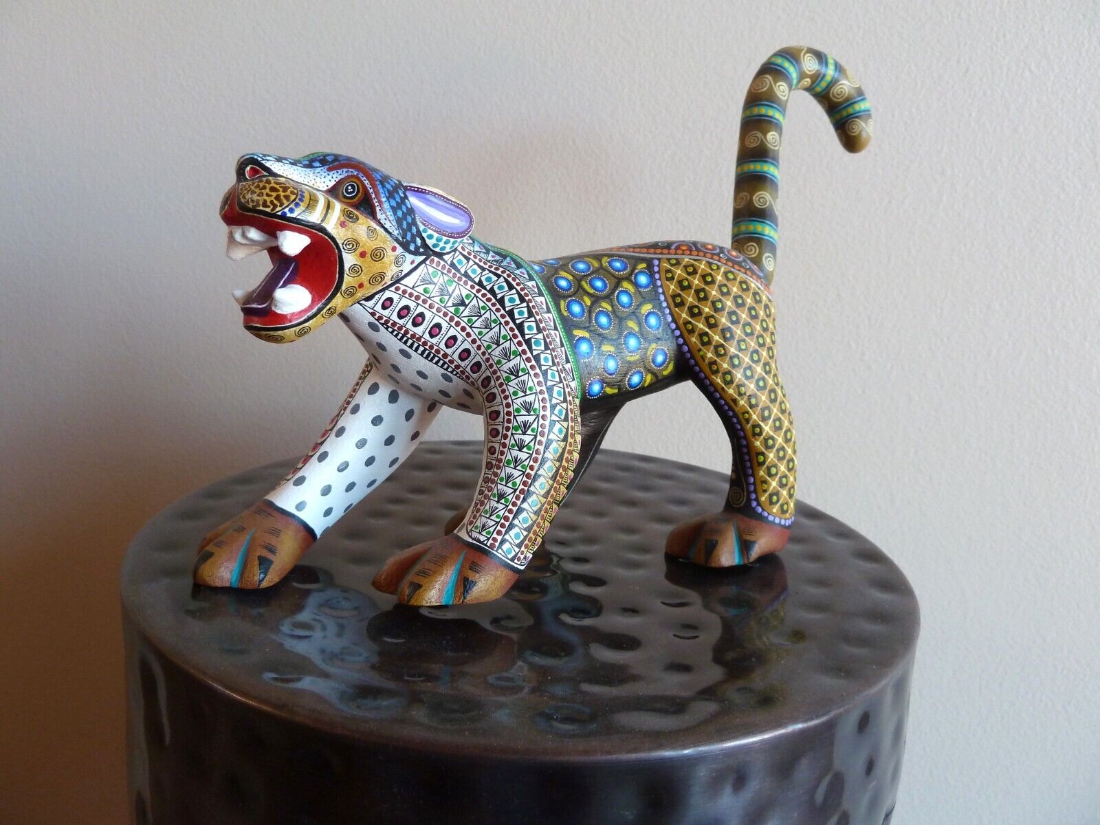 Ferocious Jaguar Alebrije by Master Artist Manuel Cruz - Mint Cond.
