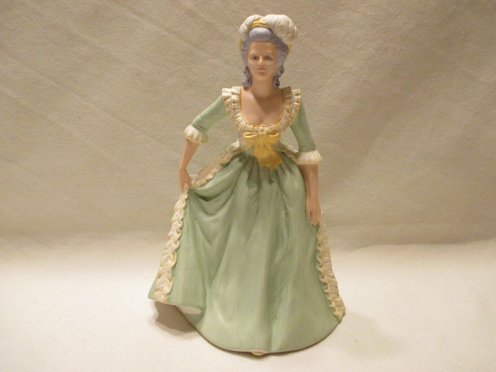 Franklin Porcelain Marie Antionette Figurine (1982)