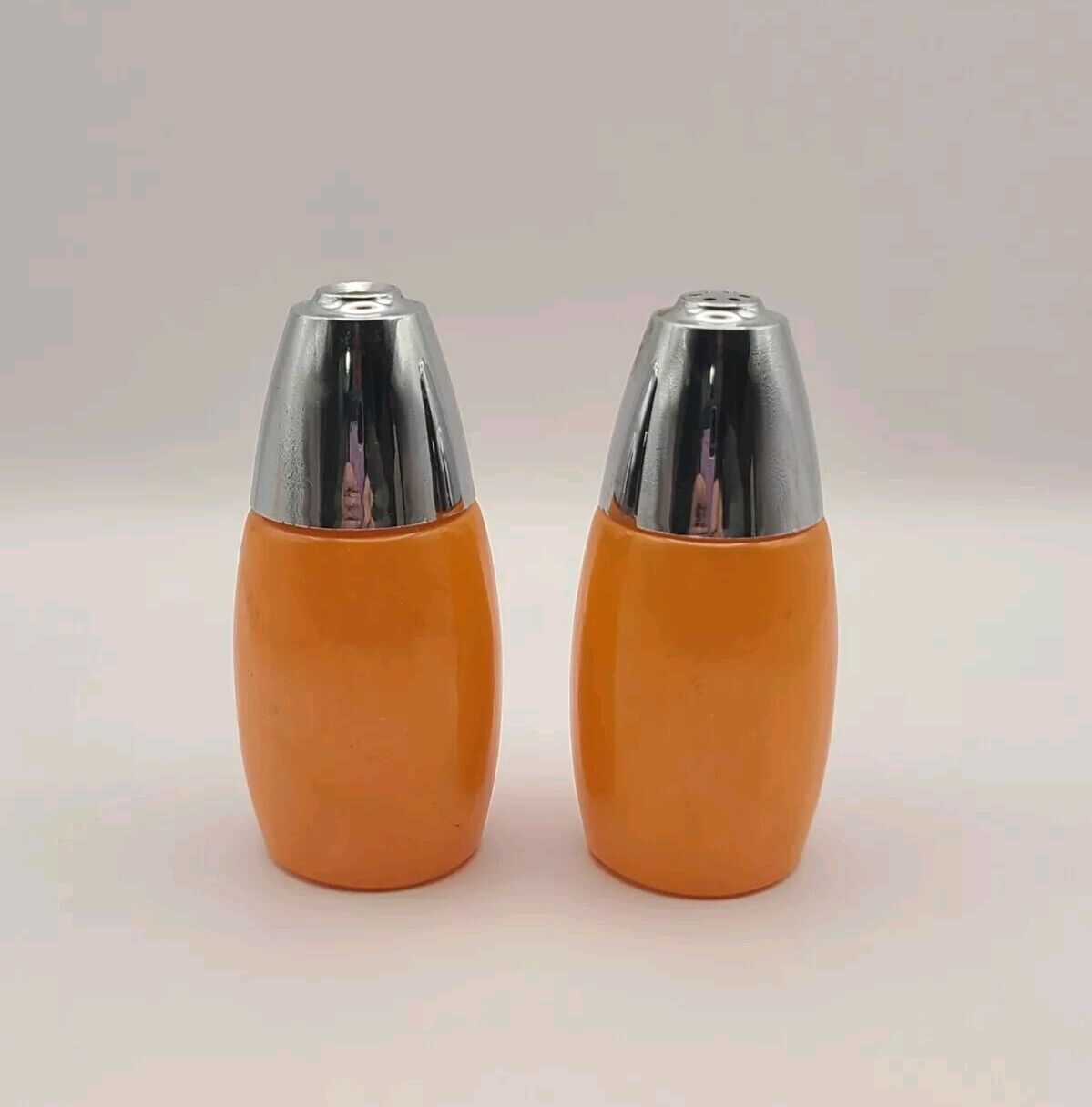 Westinghouse Gemco Salt & Pepper Shakers Orange Retro Set W Lids Vtg Color Core