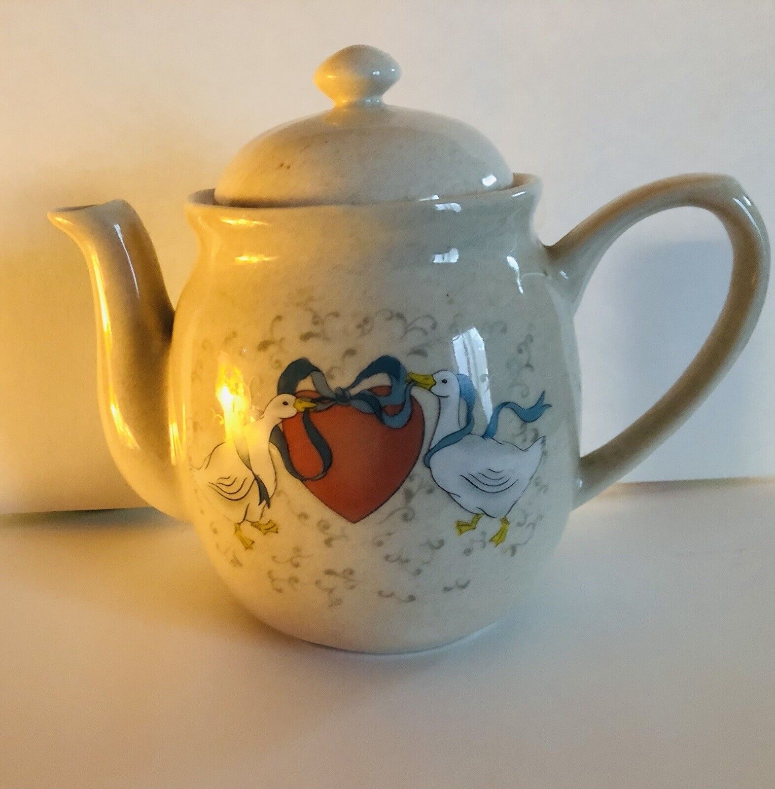 Vintage Teapot Ceramic WBI White Geese Red Heart 