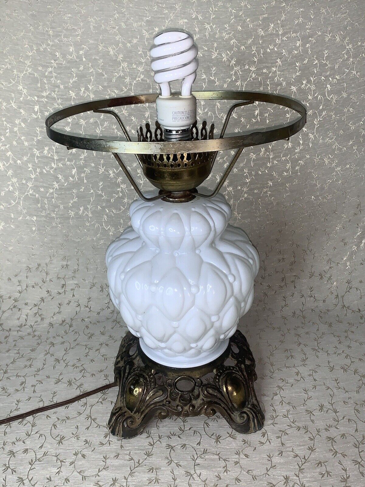 Vintage Hedco GWTW White Milk Glass Artichoke Quilted Table Lamp Base