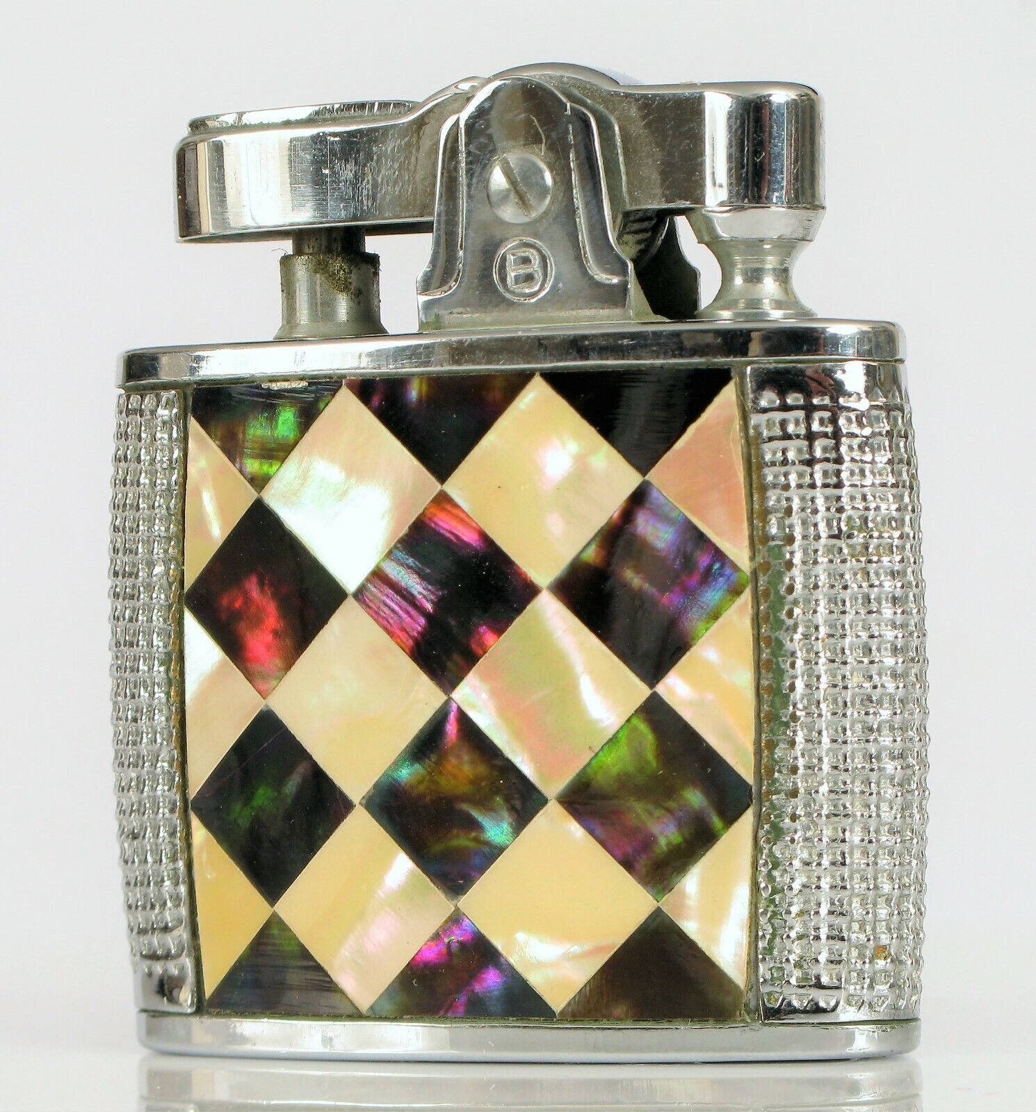 ANTIQUE PENGUIN AUTOMATIC LIGHTER 19523 MOTHER OF PEARL INLAY CHECKER BOARD 