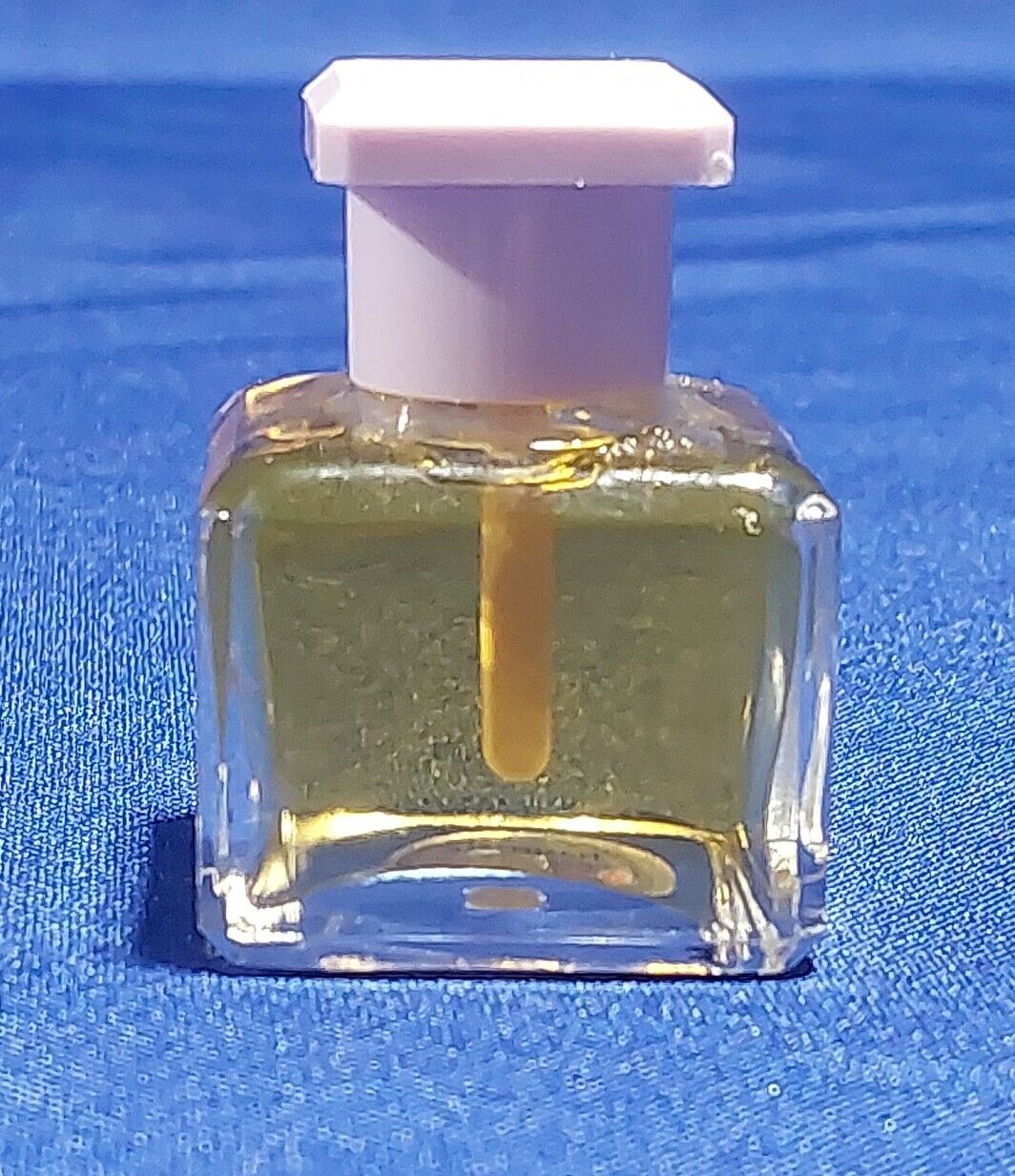 Vintage Perfume Avon Products, Inc., 1997 Sheer Essences Perfume Oil Lilac Full