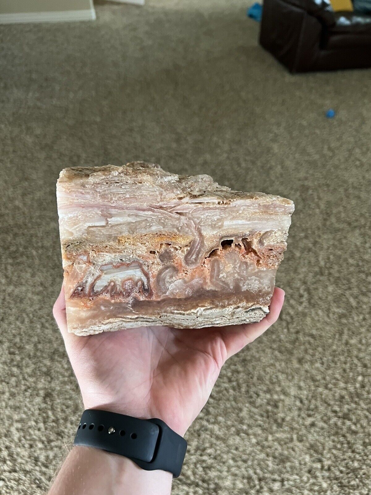 (87.90 oz/5.49375 lbs) Utah Hyalite Bacon Bubble Opal