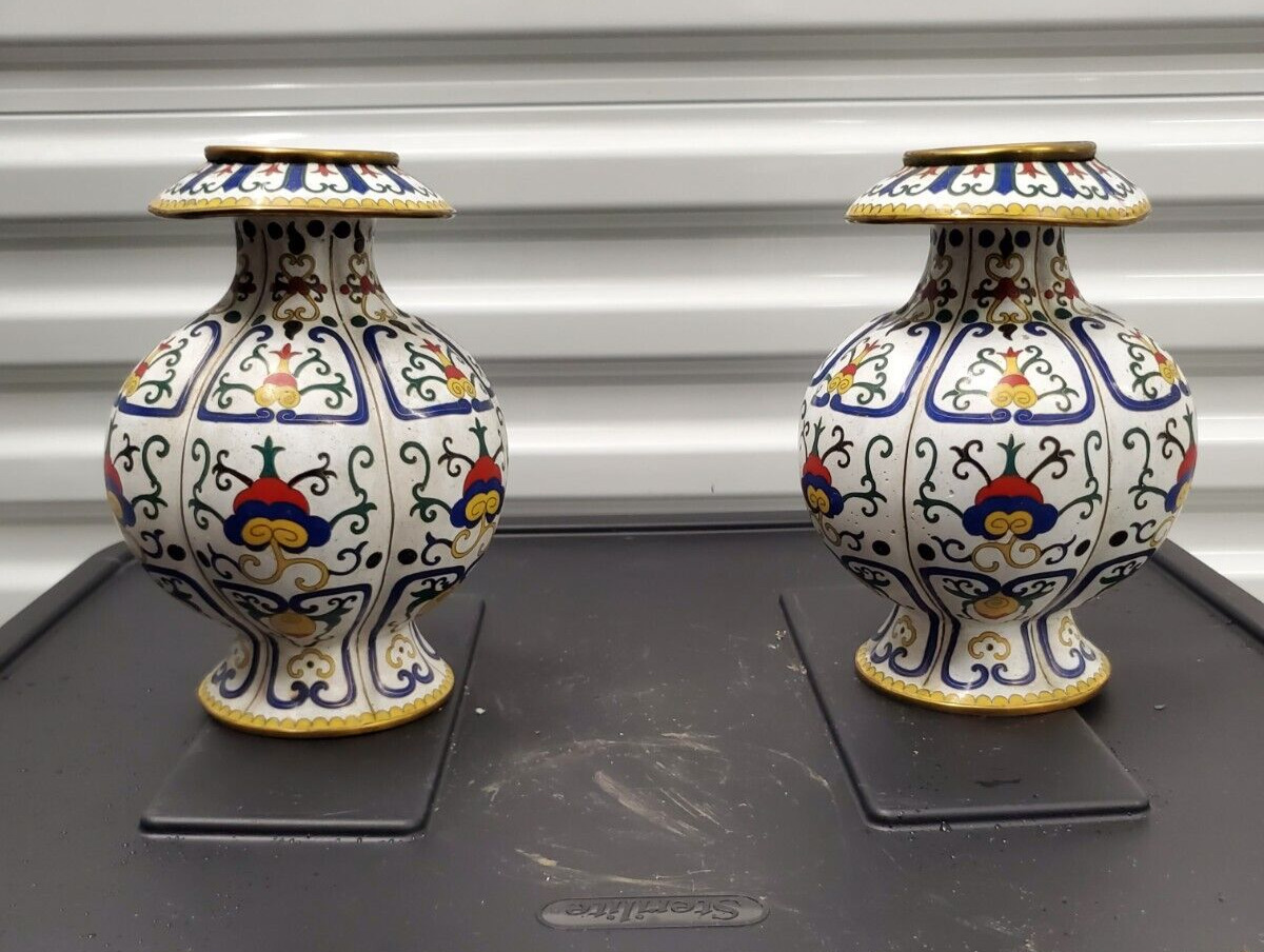Rare Pair of Republic Period Chinese Cloisonne Candle Holders Urns Floral Motif