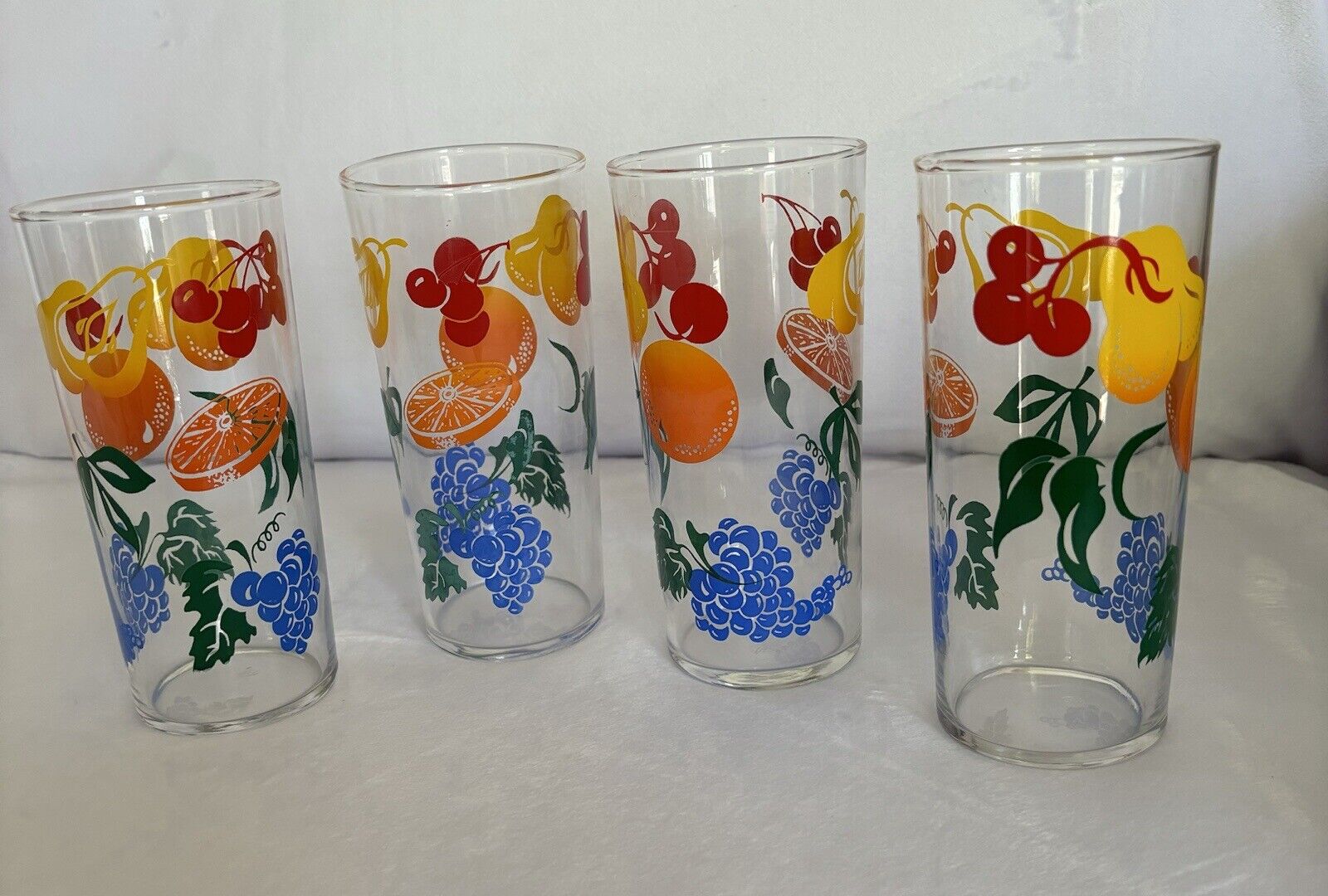 Set Of 4, Vintage, Libbey Drinking Glasses With Fruit Design. 6 1/2” Tall
