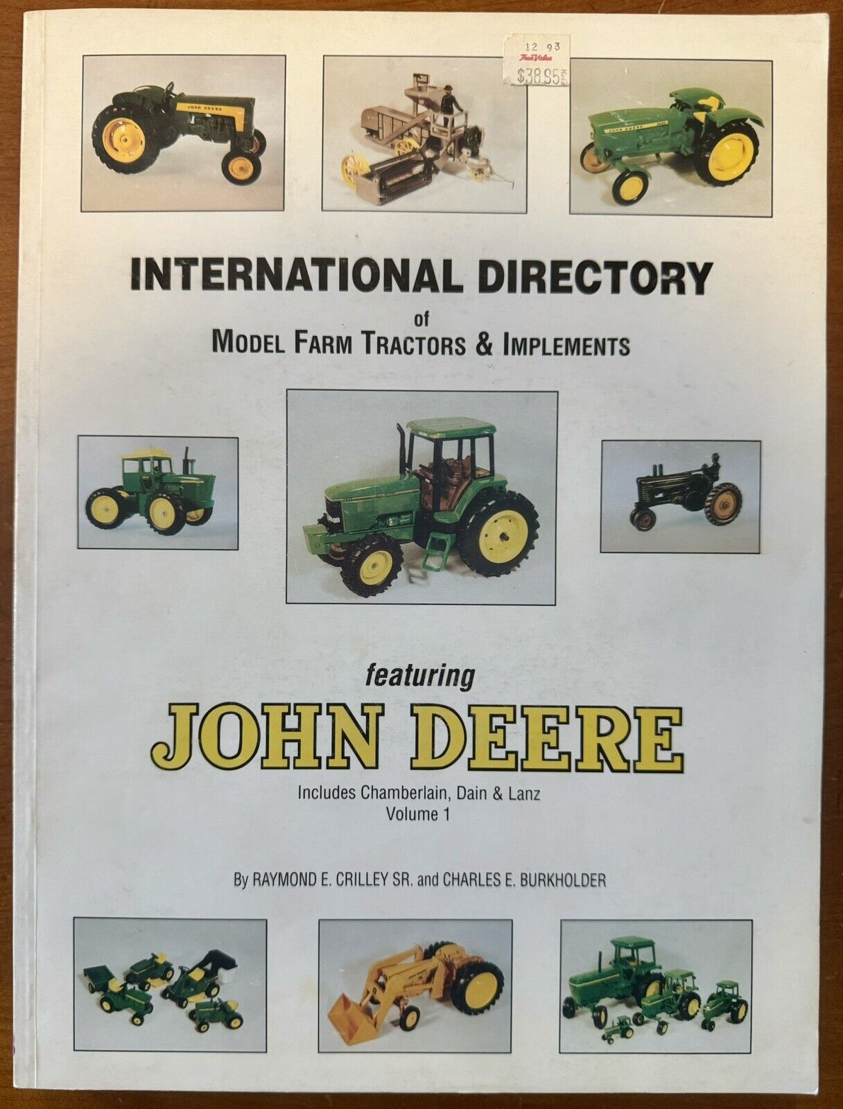 1993 INTERNATIONAL DIRECTORY OF JOHN DEERE MODEL FARM TRACTORS & IMPLEMENTS