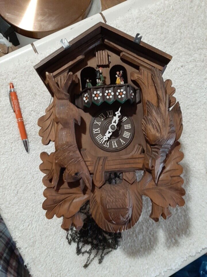 VTG MUSICAL HUNTER Style GERMAN Black Forest CUCKOO Clock , For Repair Or Parts