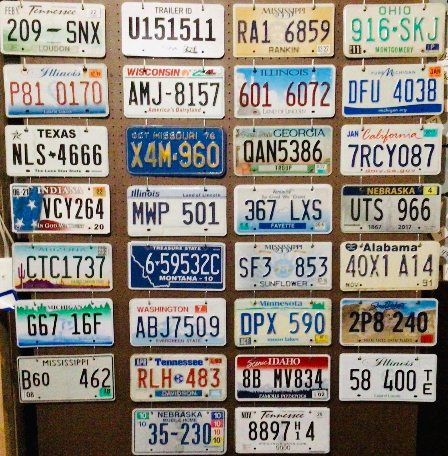 License Plate Lot - 30 plates, Bulk, Mixed States, Craft or Collect 