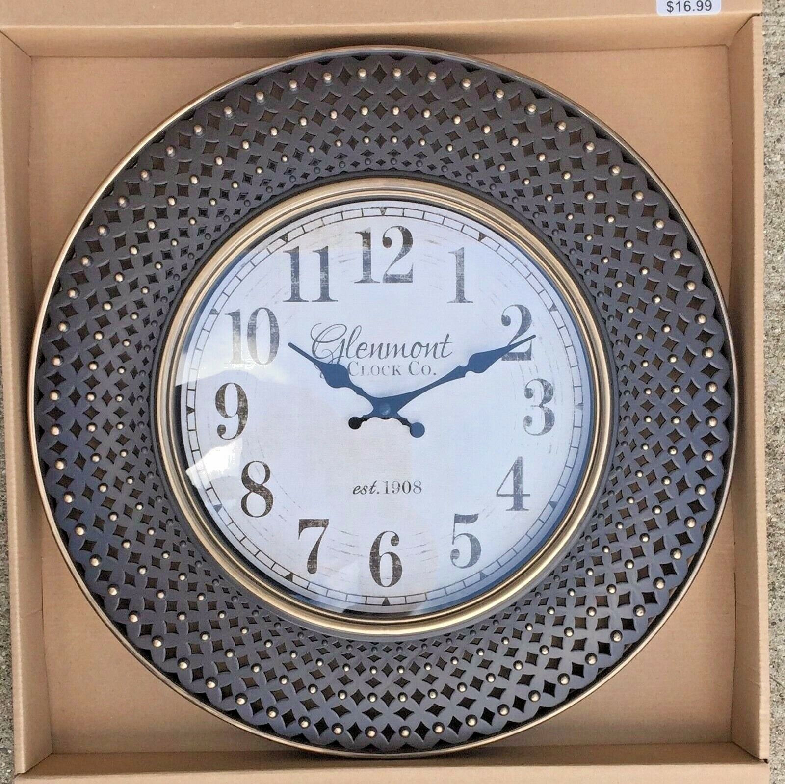 Bronze Ornate Openwork Clock Effortlessly chic look. Amazing Decadent Design