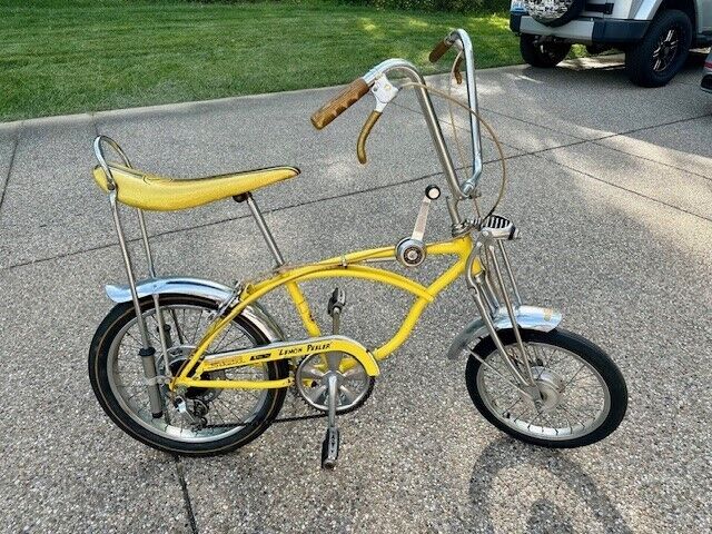 Schwinn Vintage stingray lemon peeler bicycle - 1969 original equipment & owner