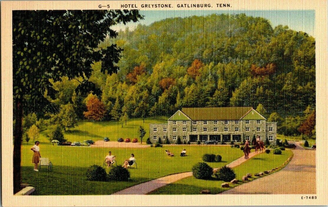 1940'S LINEN. HOTEL GREYSTONE. GATLINBURG, TENN. POSTCARD TM15