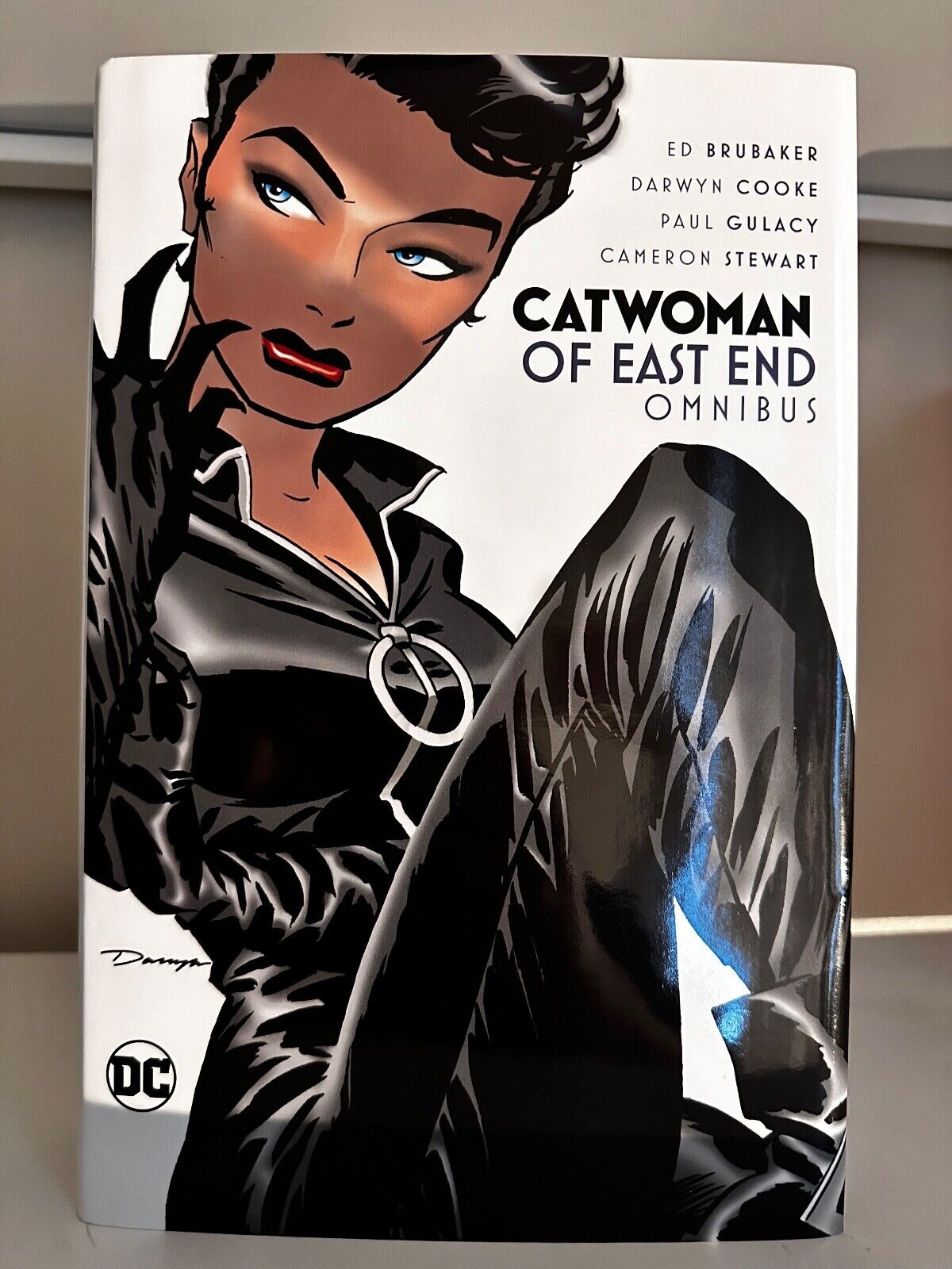 Catwoman of East End Omnibus (DC Comics August 2022)