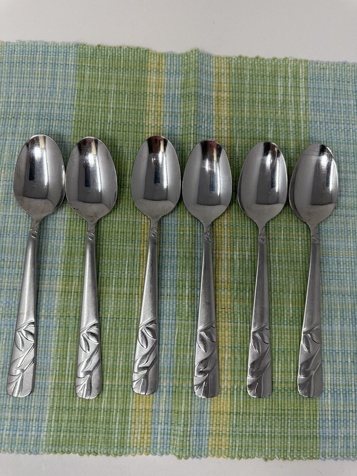 Cambridge Silversmiths 8 Inch Dinner Spoons Stainless Steel Zinnia Sand ~ 6 PC