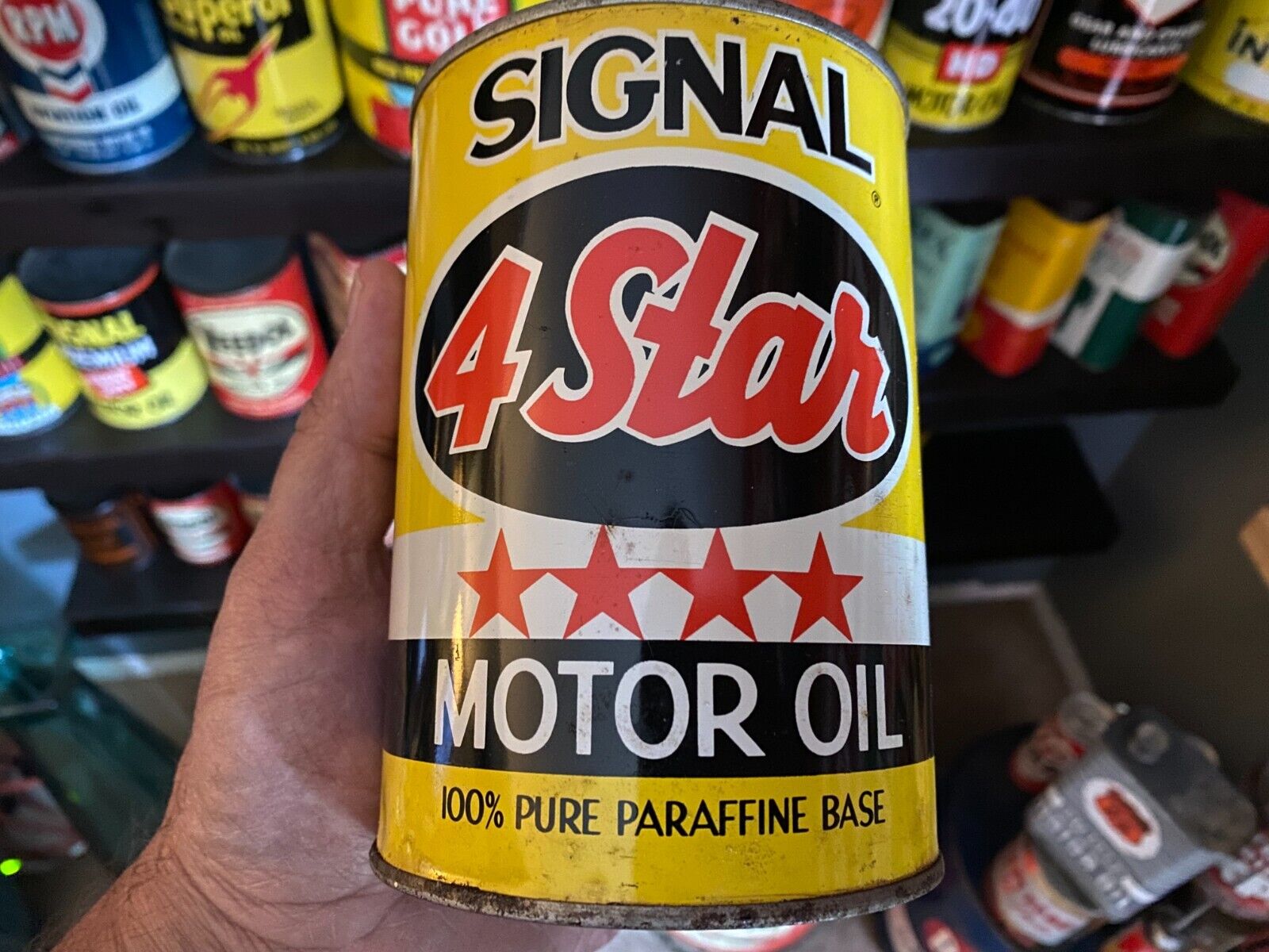 VINTAGE~ FULL NOS~ SIGNAL 4 STAR 1-QUART MOTOR OIL CAN~ NICE CONDITION  