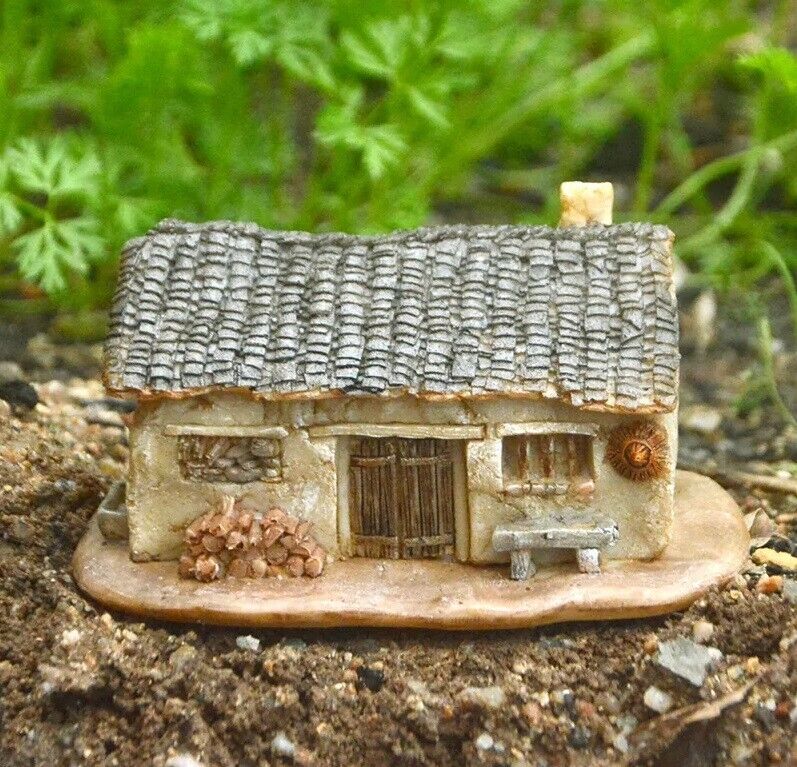 Resin Cottage House Statue Garden Sculpture Tabletop Figurine Home Decor Gifts