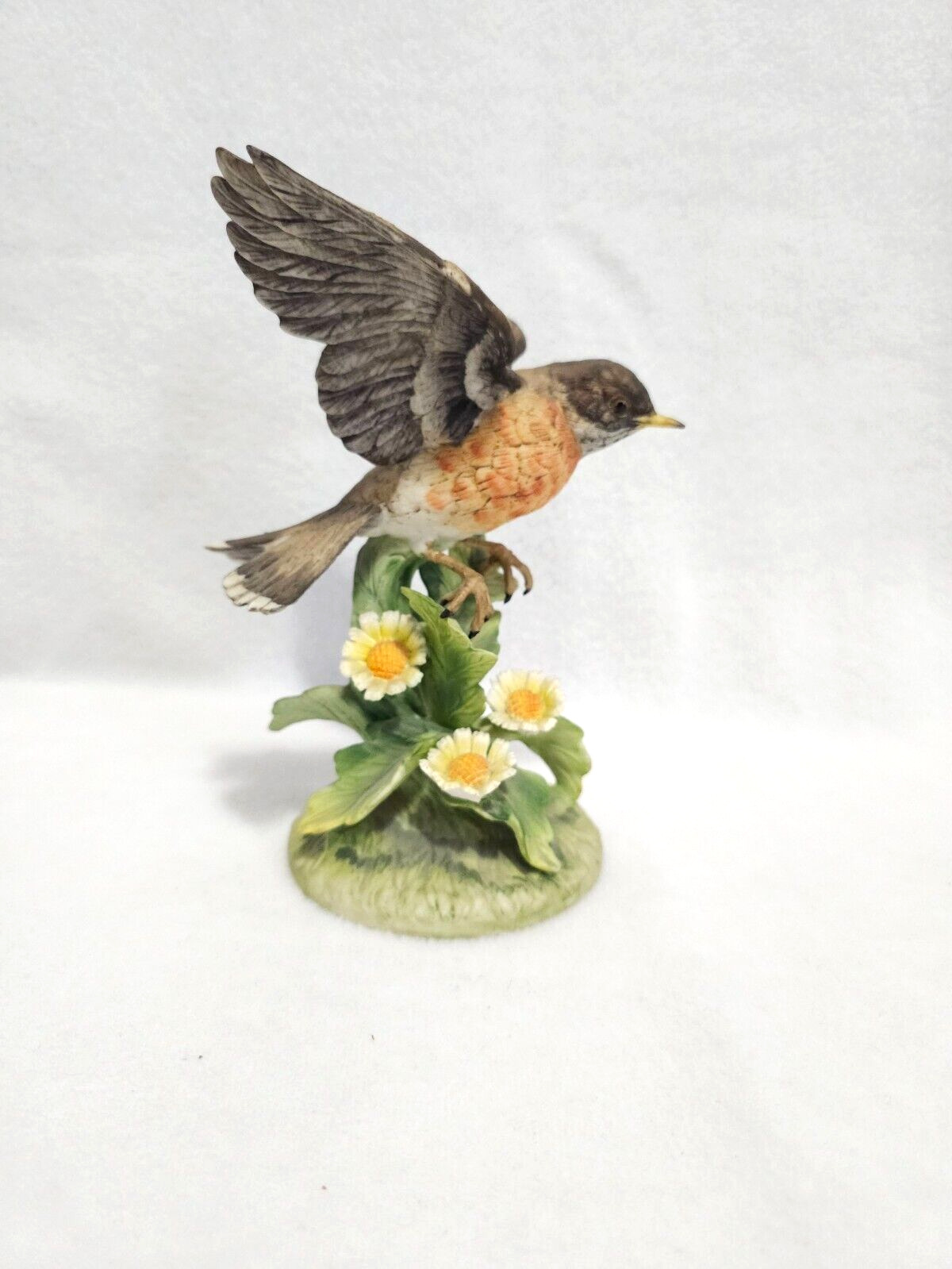 Gorham The Gallery Birds Robin Japan Hand Painted Porcelain Bird Figurine