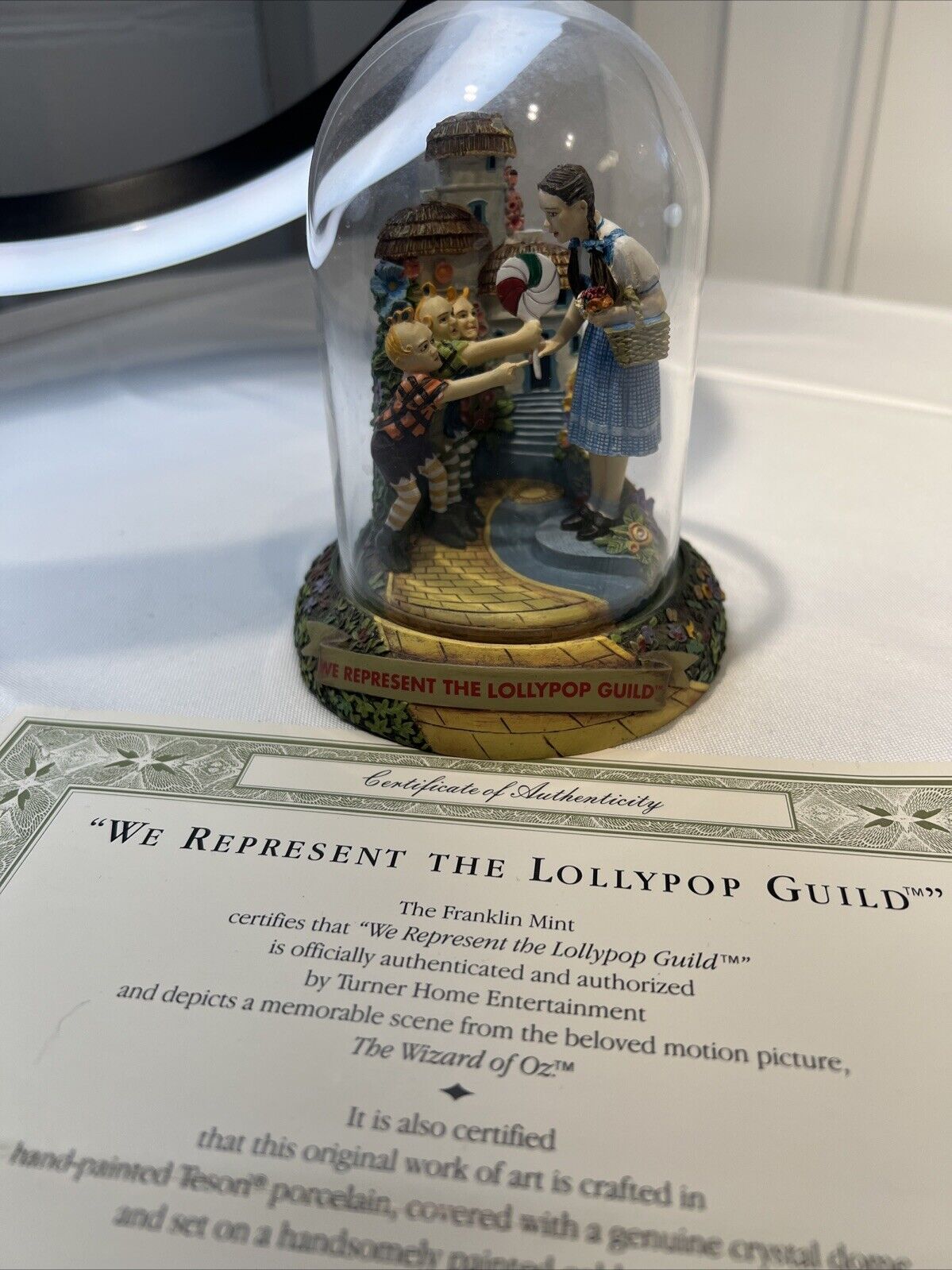 Wizard Of Oz Franklin Mint The Lollypop Guild Music box globe Dorothy 1997