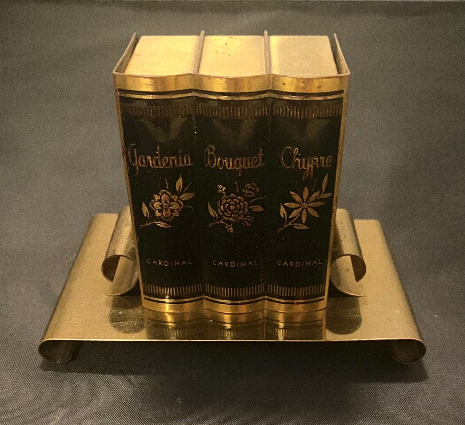 Vintage Book Of Perfume Cardinal Hidden Perfume Holder w Bouquet See Description