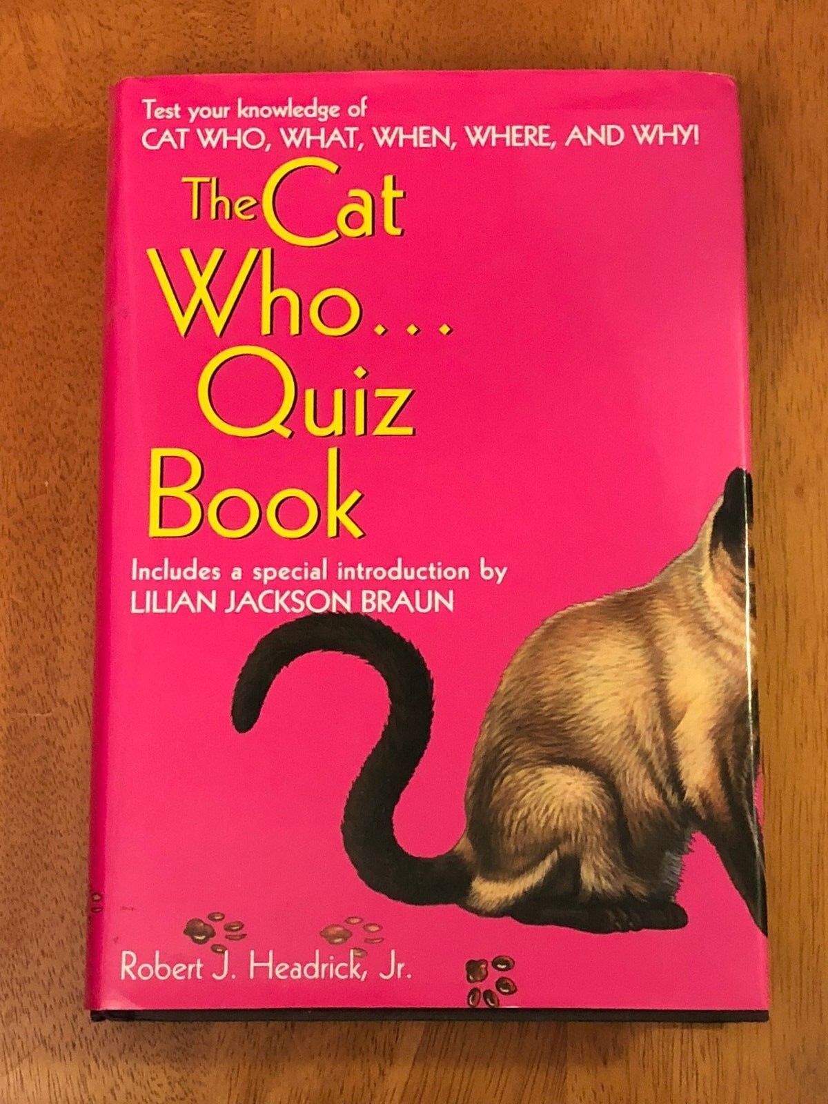  Lilian Jackson Braun The Cat Who Quiz Book Rare Signed Autograph Book