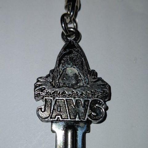 USJ key-shaped JAWS key chain