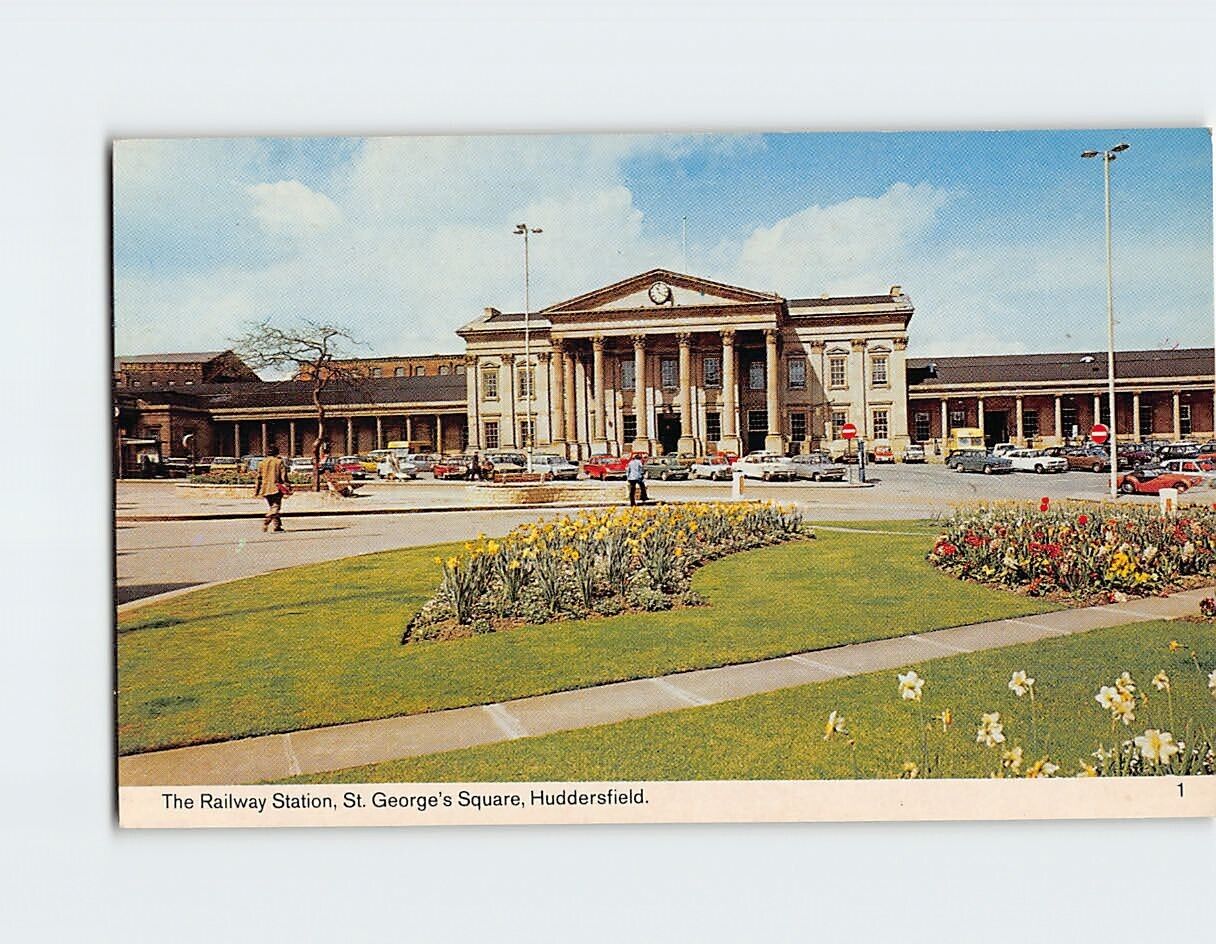 Postcard The Railway Station St. George\'s Square Huddersfield England