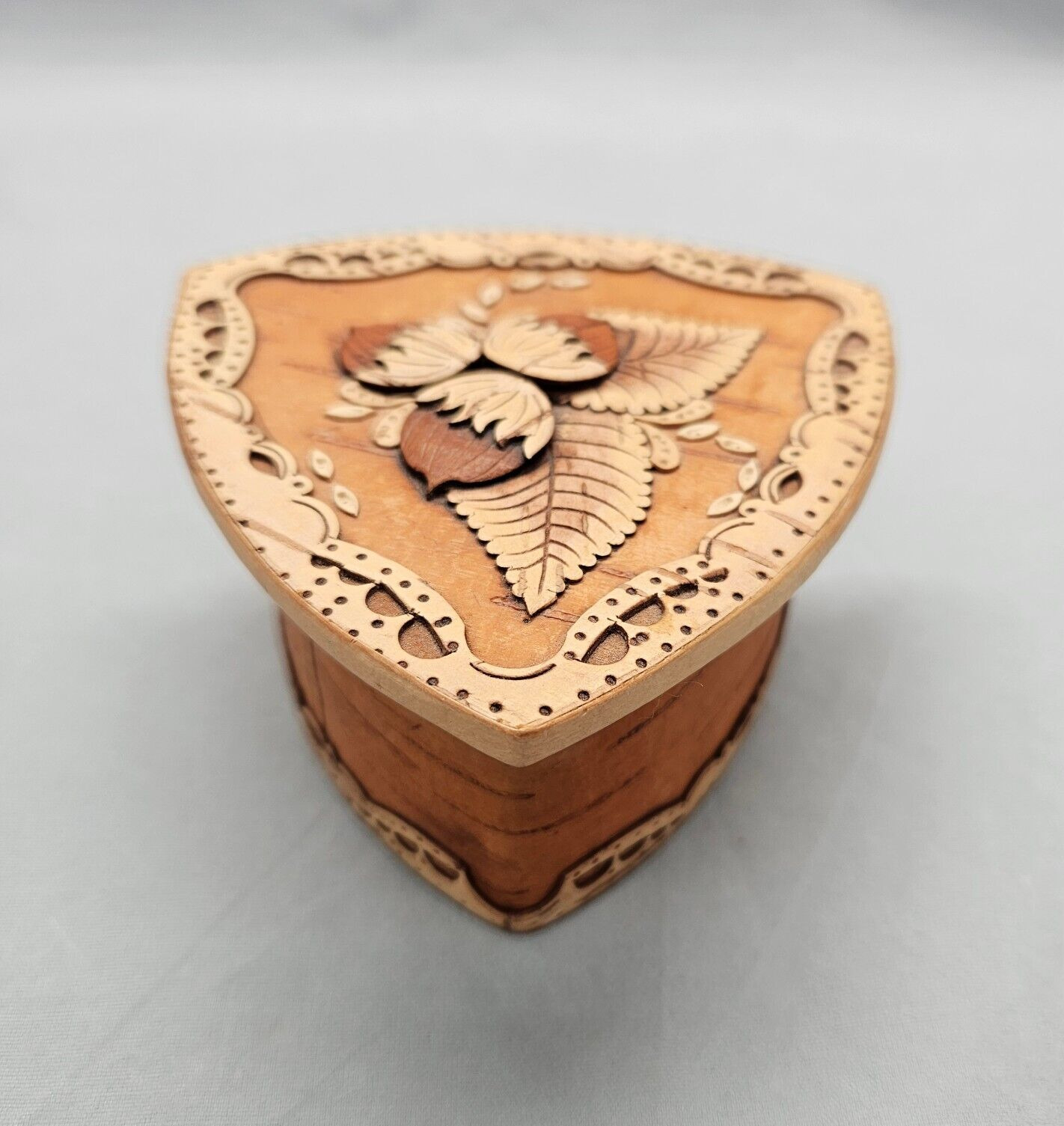 Vintage Russian Birch Bark Trinket Box w Lid Handmade Beresta Folk Art 3 Nuts
