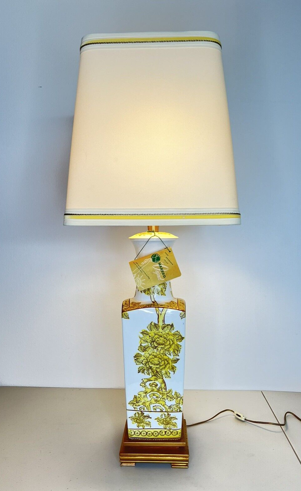 Vintage Marbro Co. Mid-Century Asian Porcelain Table Lamp White Yellow Floral