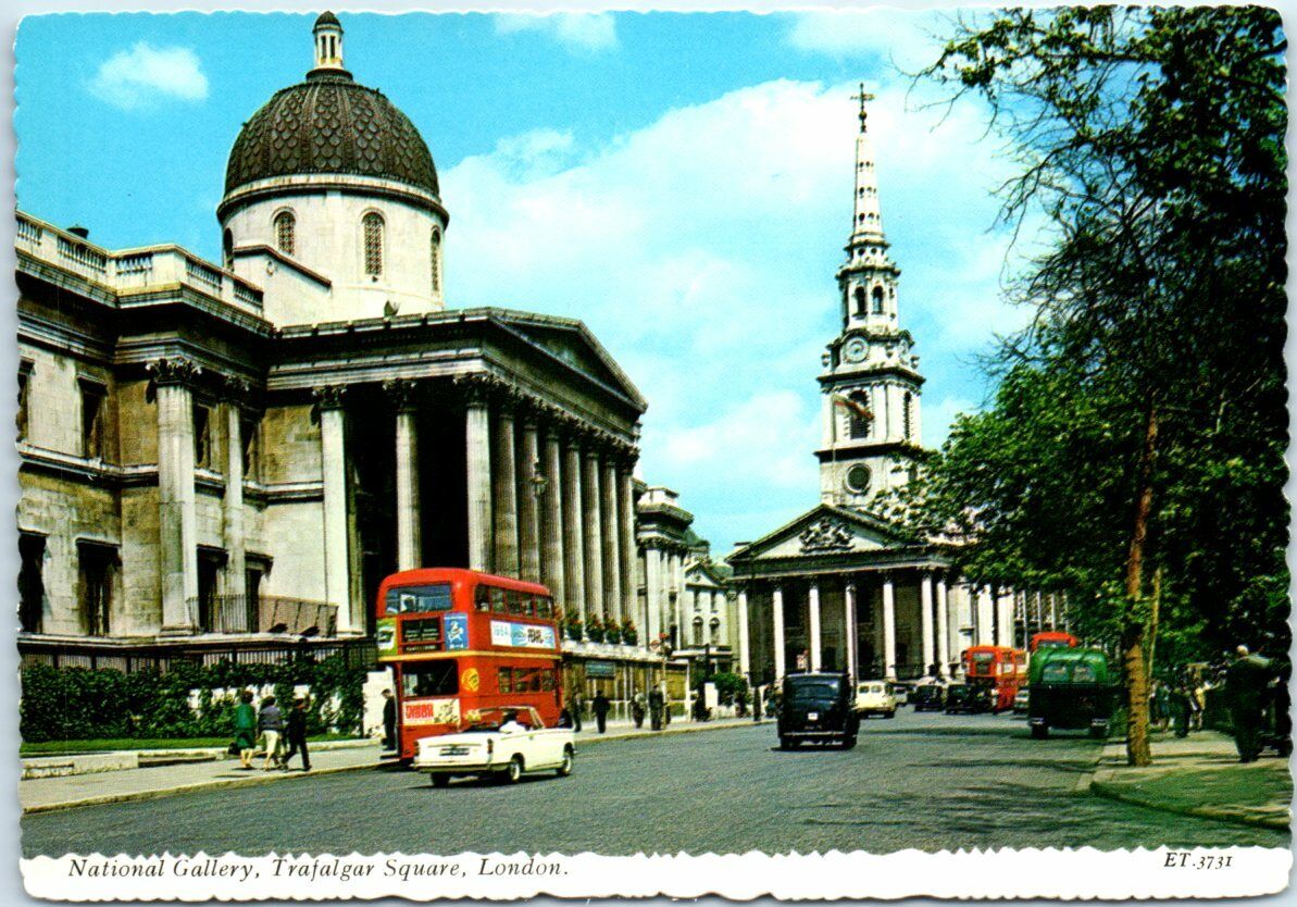 Postcard - National Gallery, Trafalgar Square, London, England