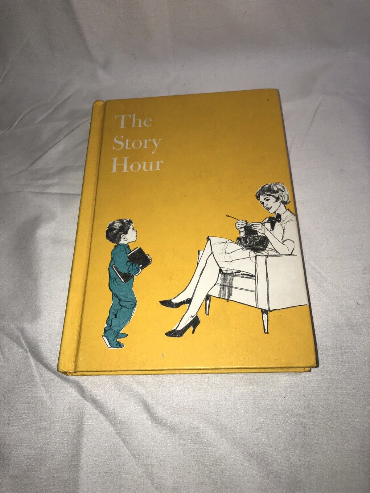 The Story Hour. Complied by Esther Bjoland. (HB, 1977)