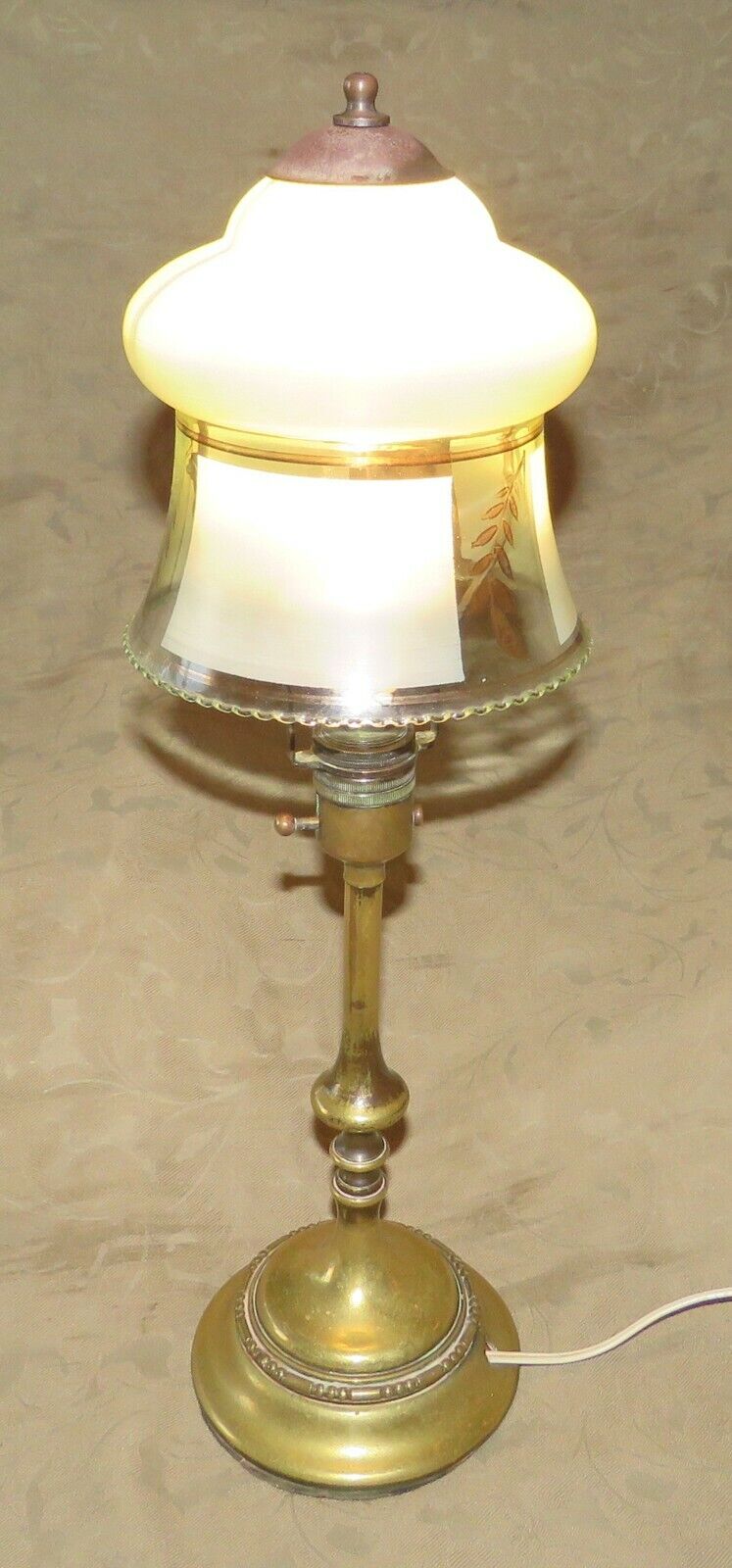 ANTIQUE 1890\'S EDWARDIAN NEWEL POST BRASS 19” EARLY ELECTRIC TABLE LAMP SIGNED