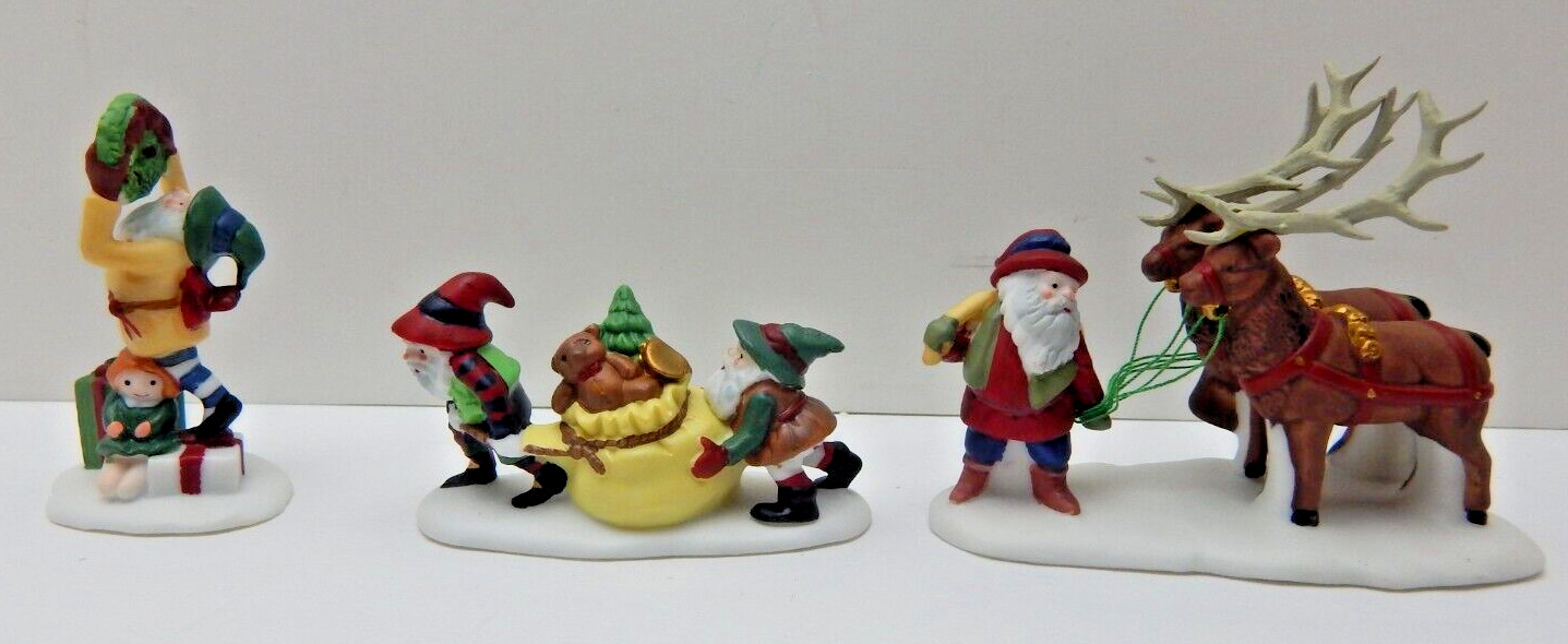 Dept 56 North Pole Series Santa's Little Helpers #56103 Old Stock w/ Box/Sleeve