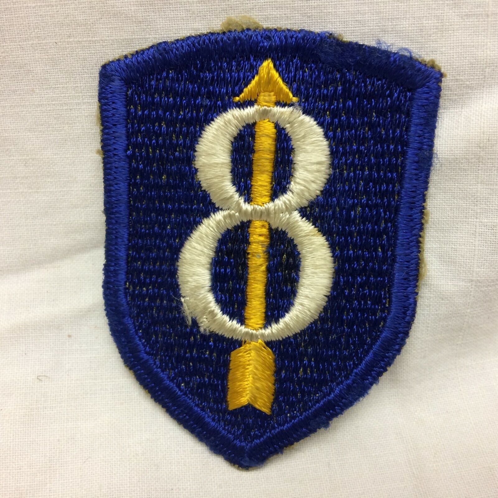 Army Military Badge 8th Infantry Division 2 5/8\