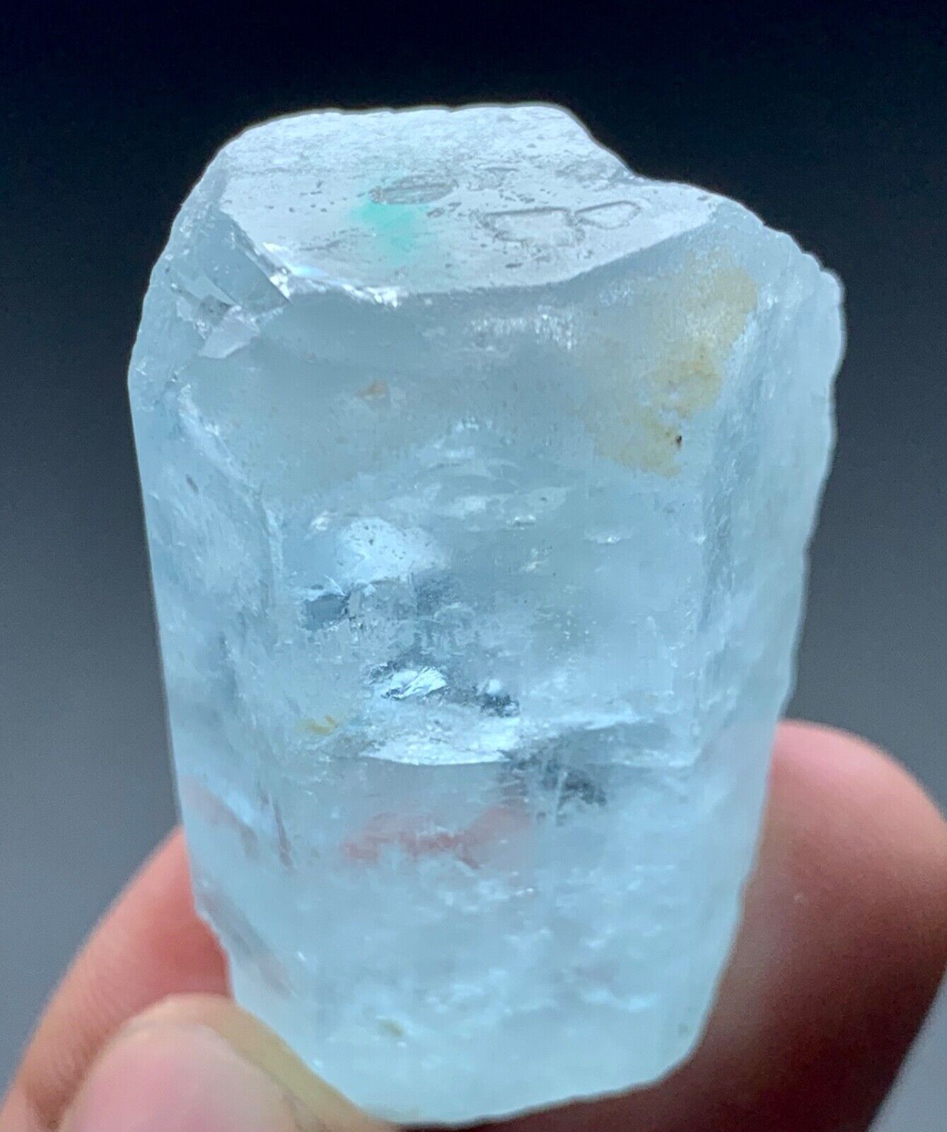133 Carats Aquamarine Crystal From Skardu Pakistan