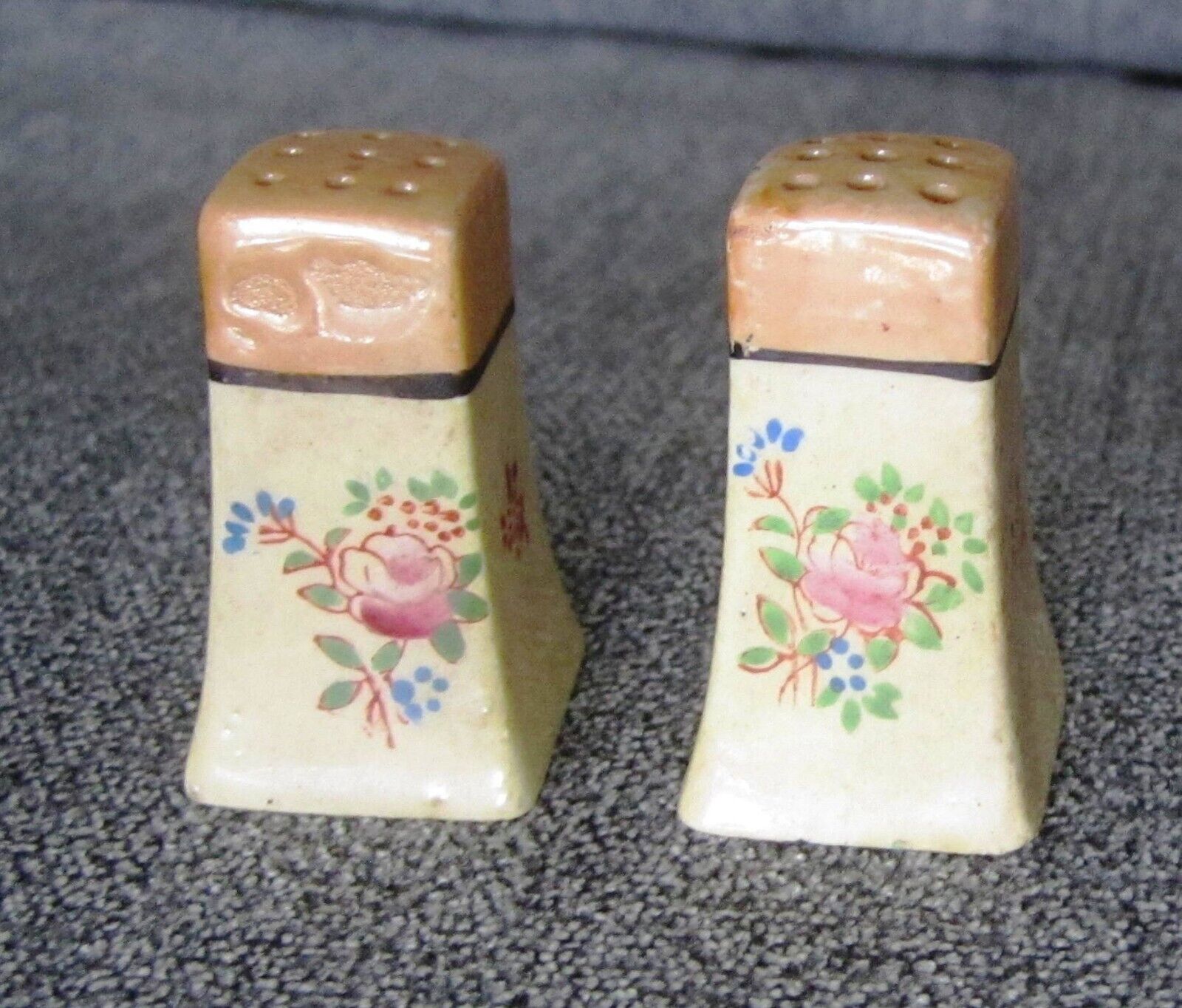 Vintage Lusterware Ceramic Salt Pepper Shakers Japan Hand Painted Floral Design