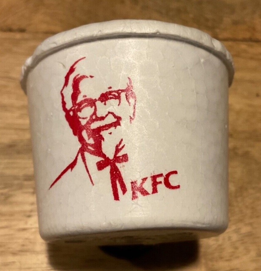 VINTAGE KFC KENTUCKY FRIED CHICKEN FOAM BUCKET REFRIGERATOR MAGNET USED