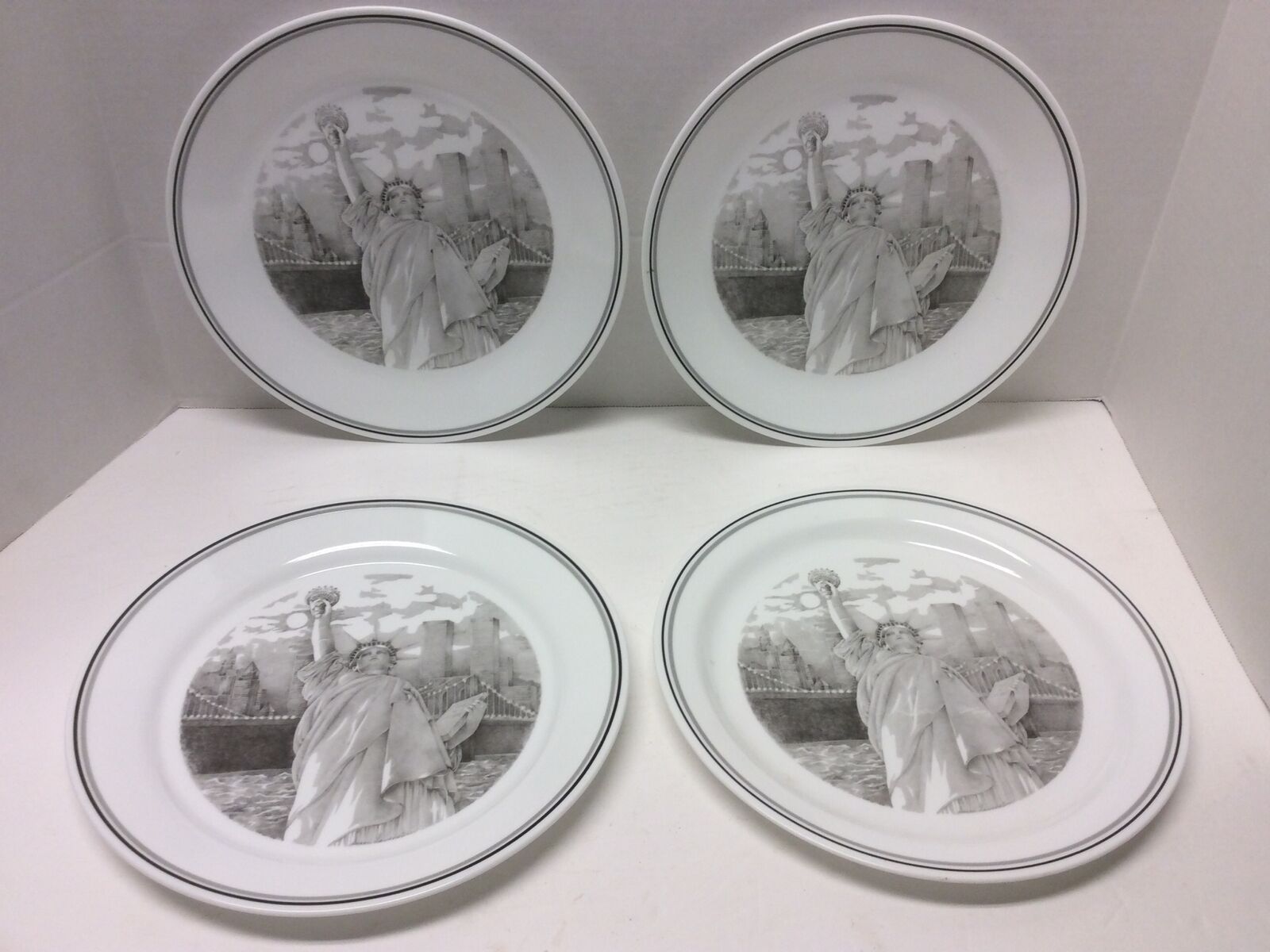 Corelle Corning Statue Of Liberty Twin Tower Set 4 10 1/4” Dinner Plates Vintage