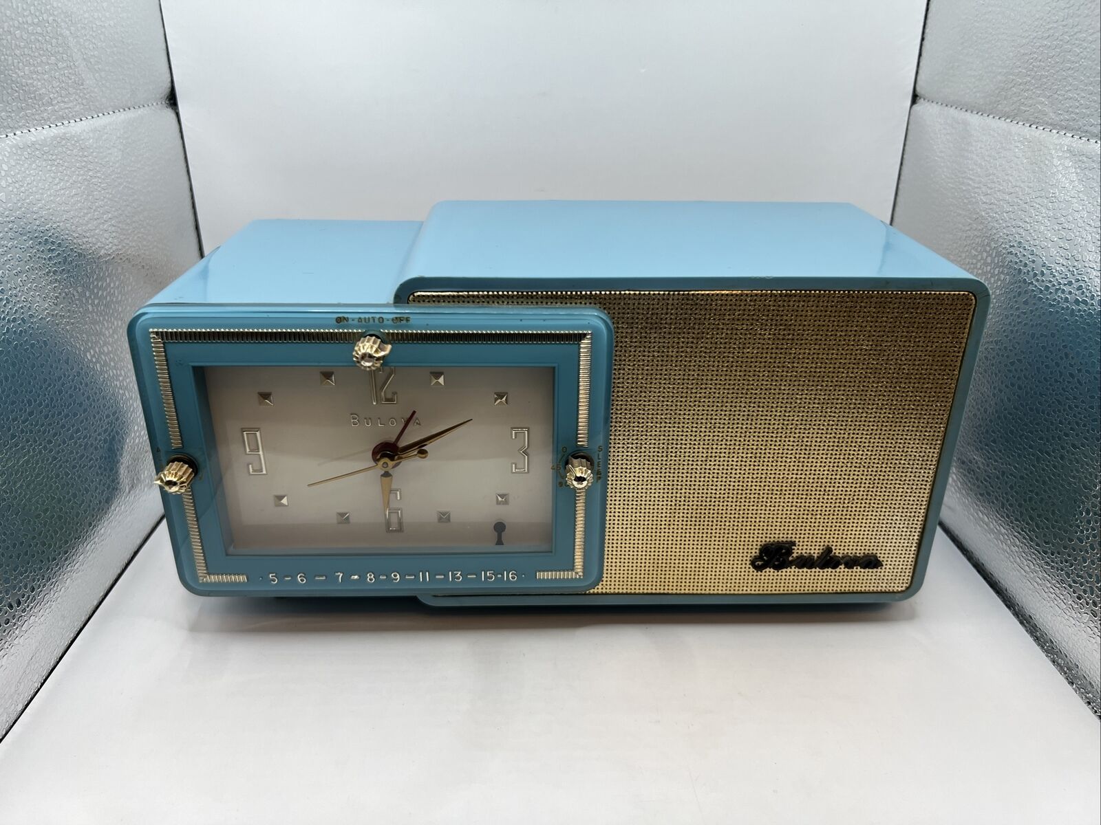 Vtg 1950s Radio Bulova Model 100 Tube Antique Clock Radio Works