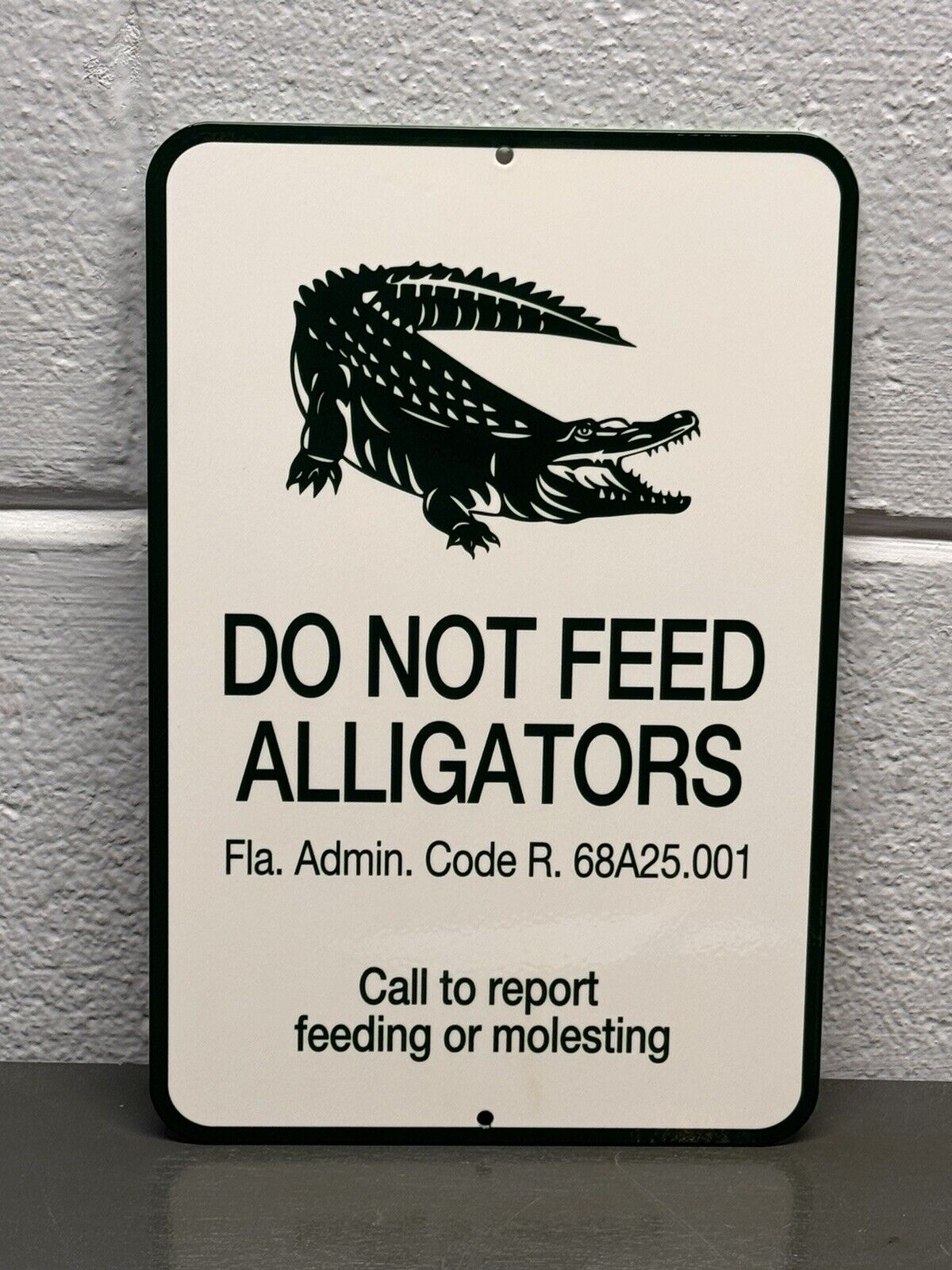 DO NOT FEED ALLIGATORS Thick Metal Sign Park Rules Gas Oil Animals Swamp Water