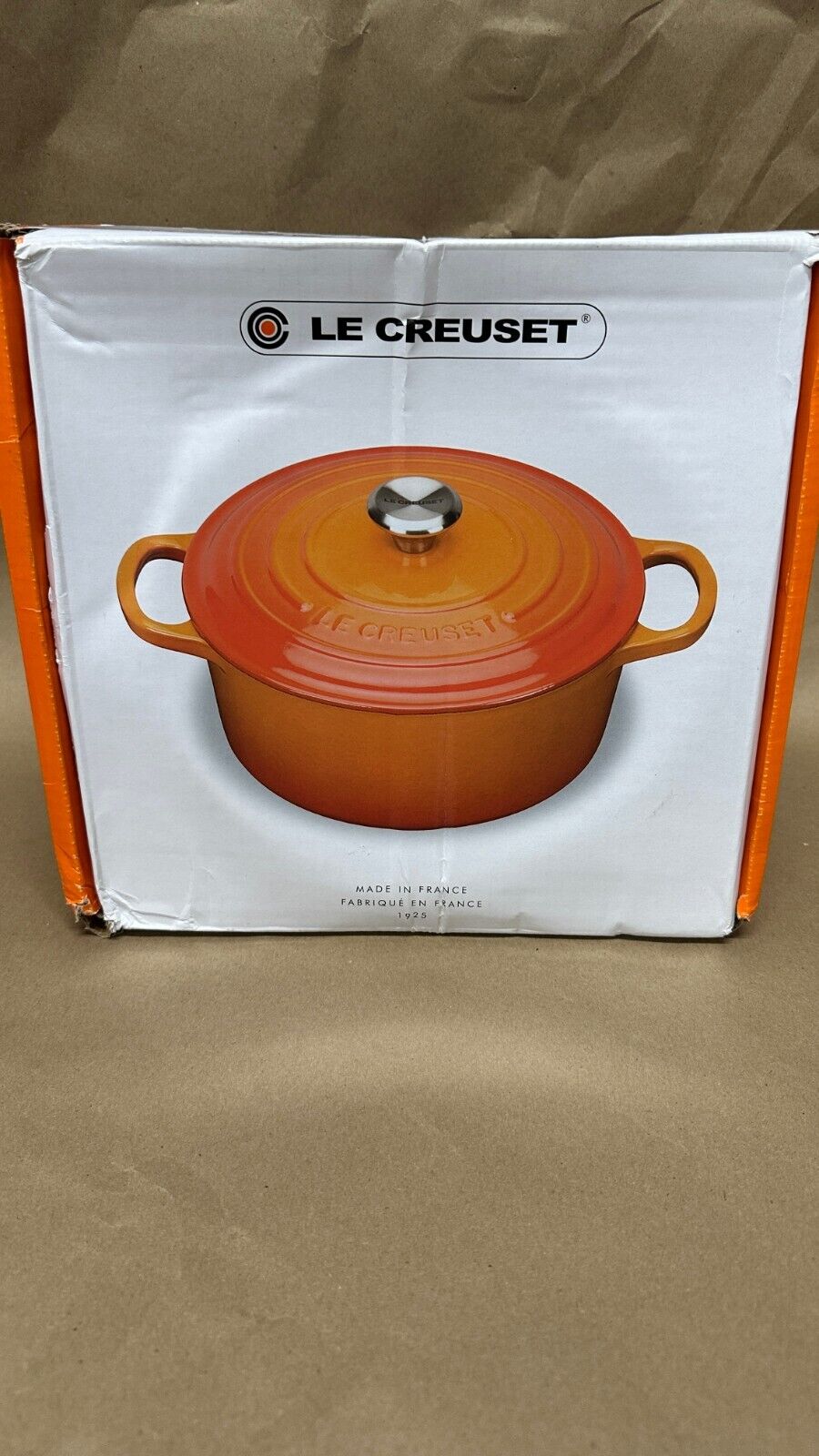Le Creuset Signature Cast Iron 4.5 Quart Round Dutch Oven, Flame Orange - New