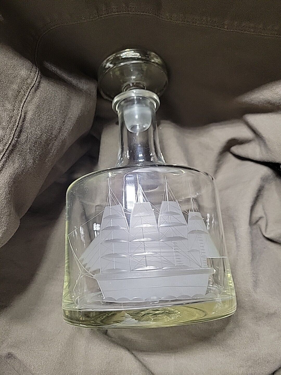 VTG Toscany Etched Clear Clipper Ship Whiskey Brandy Decanter And Stopper 