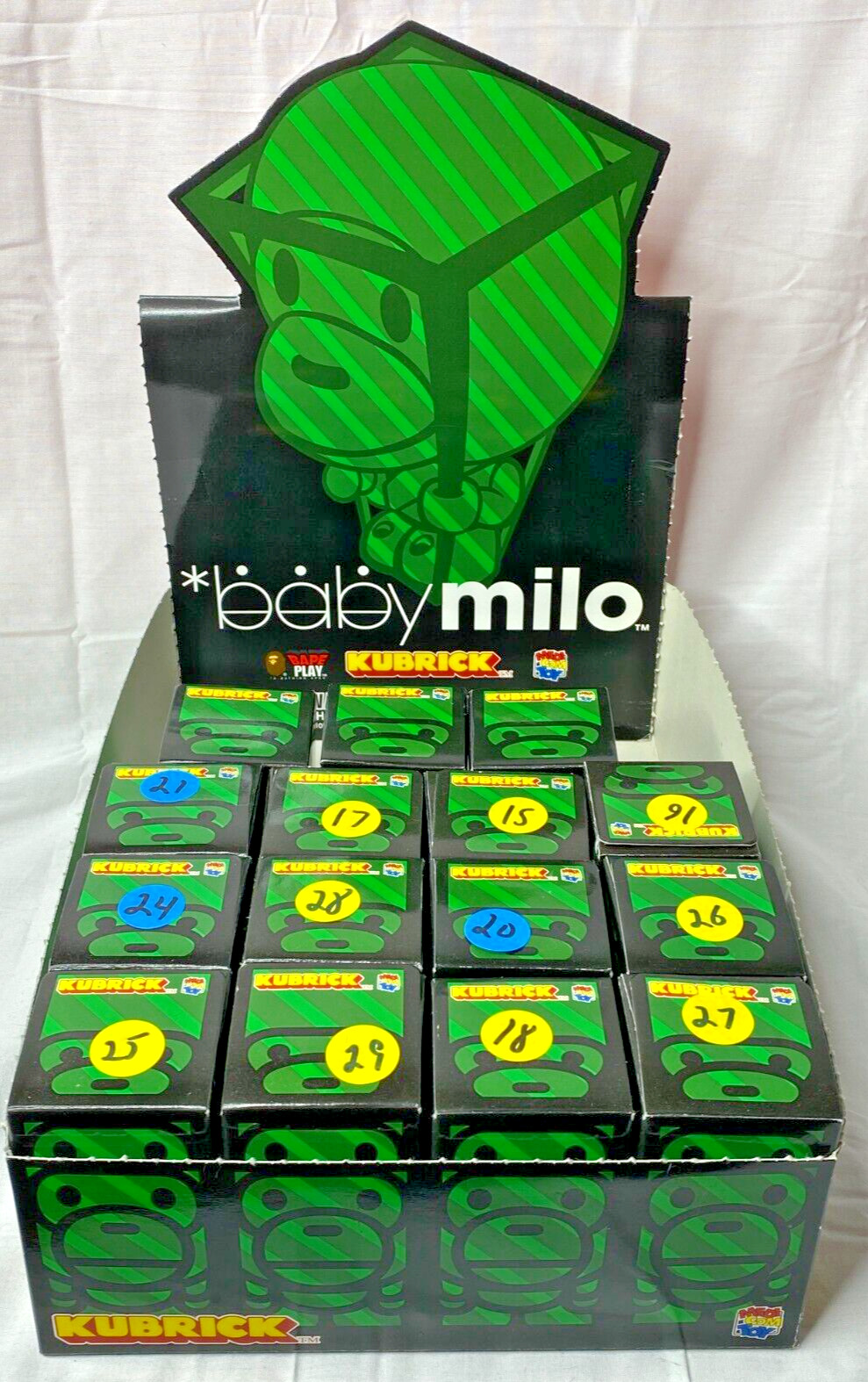 BABY MILO BAPE PLAY KUBRICK MEDICOM SERIES 4 2003 ( 1PC SEALED BLIND BOX)