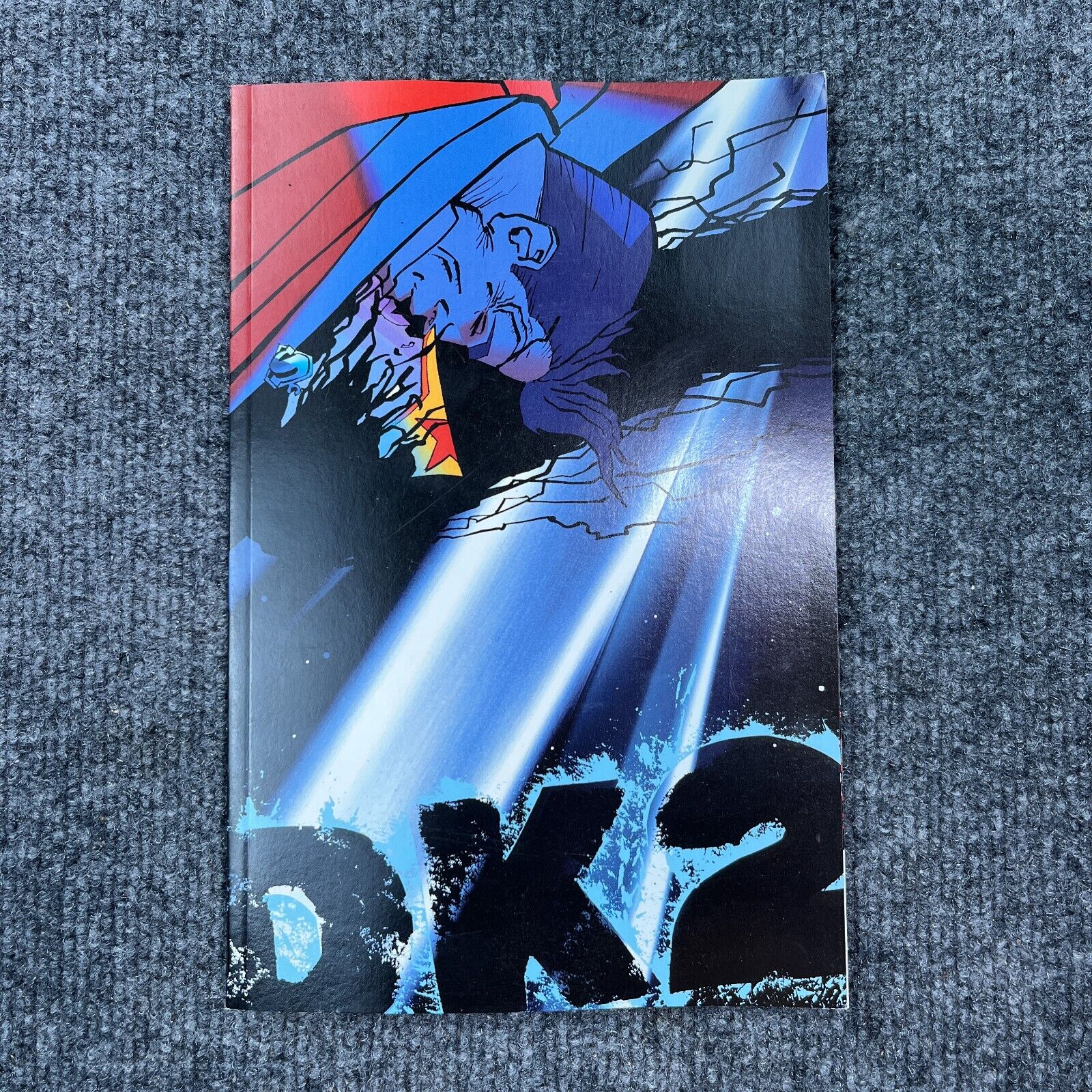 Batman DK2 The Dark Knight Strikes Again # 2 - Frank Miller Paperback
