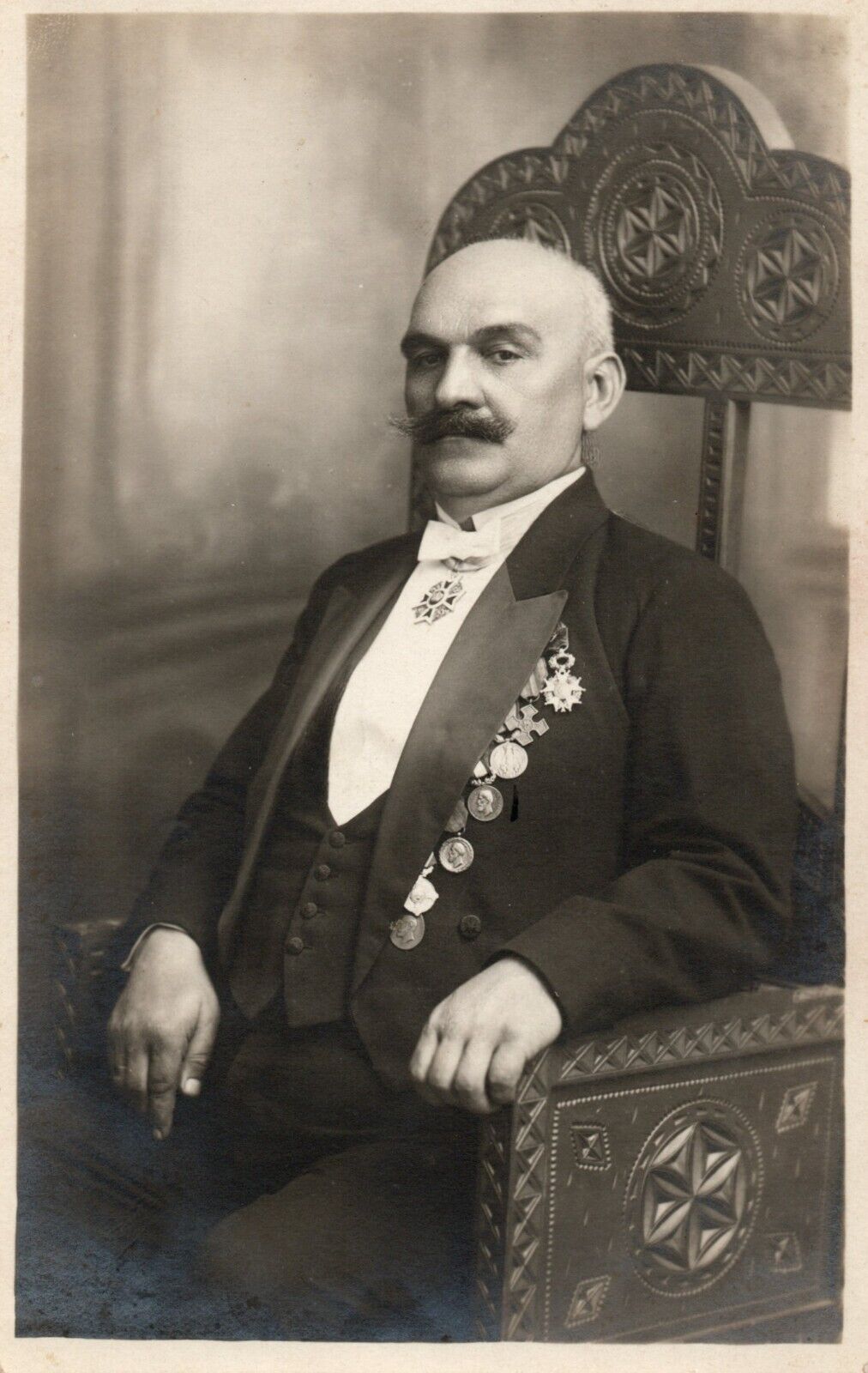 RARE ROMANIA Virgil P. Andronescu MAYOR OF CONSTANTA WITH MEDAL BAR TOP PHOTO