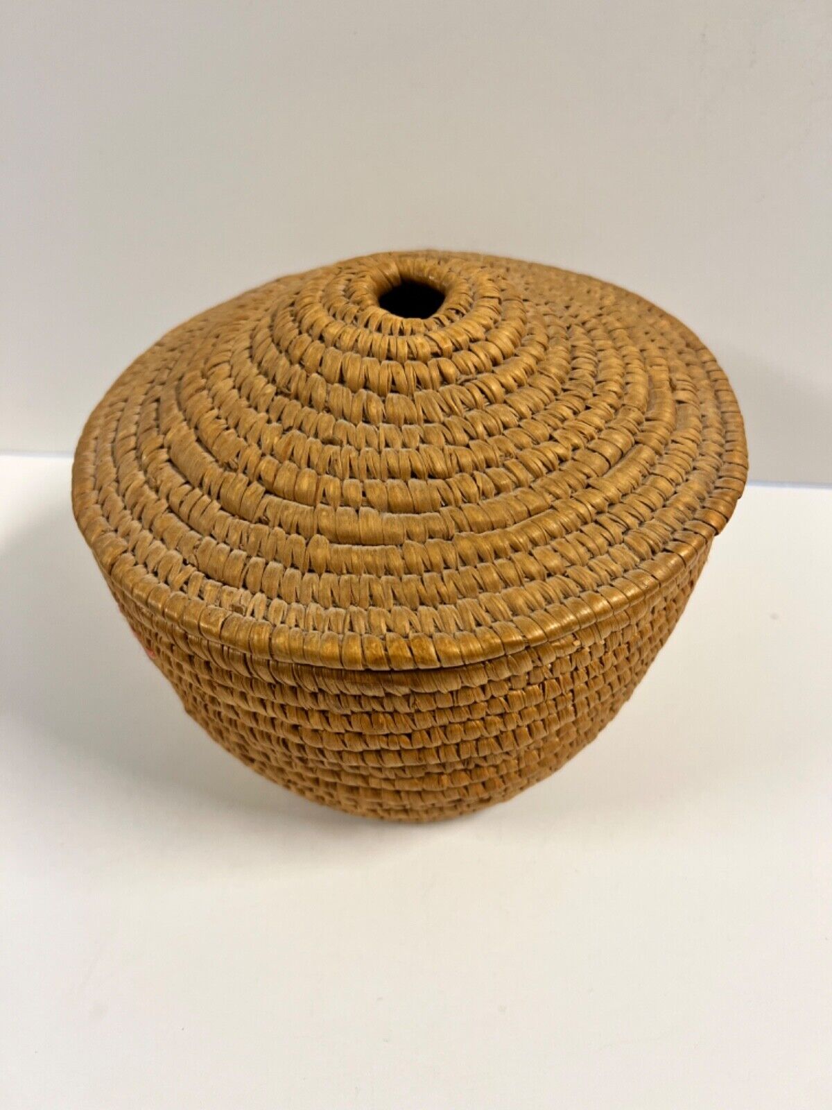 Native American Indian Hand Woven Basket Plus Lid, 1890’s - 1920’s: Lot 8