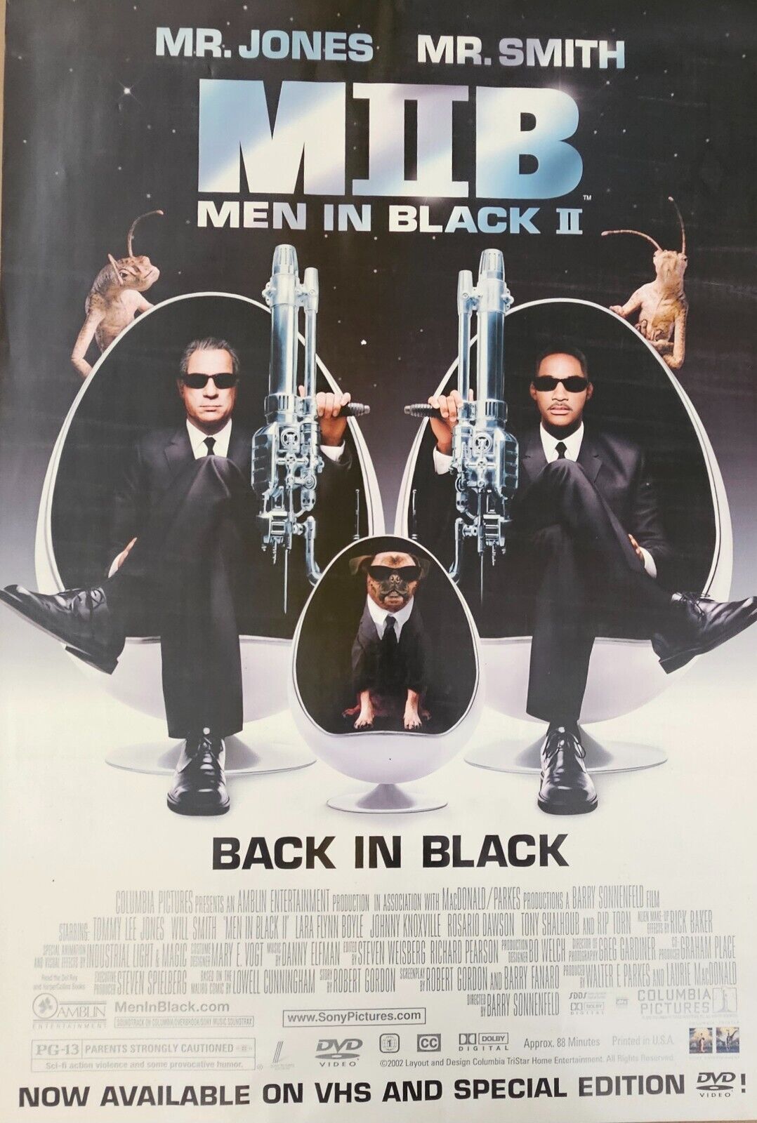 Tommy Lee Jones and Will Smith in MEN IN BLACK 2  27 X 40  DVD movie poster