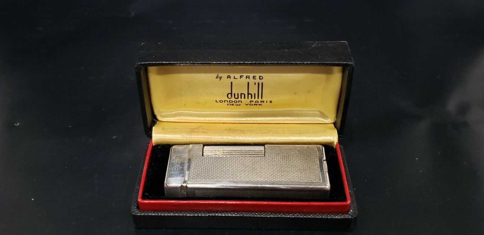 Vintage 1940s Alfred Dunhill Silver Plated Lighter w/ Case