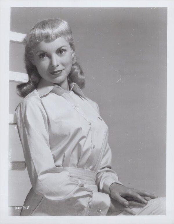 Janet Leigh 1940's era Hollywood portrait with longer blonde hair vintage 8x10