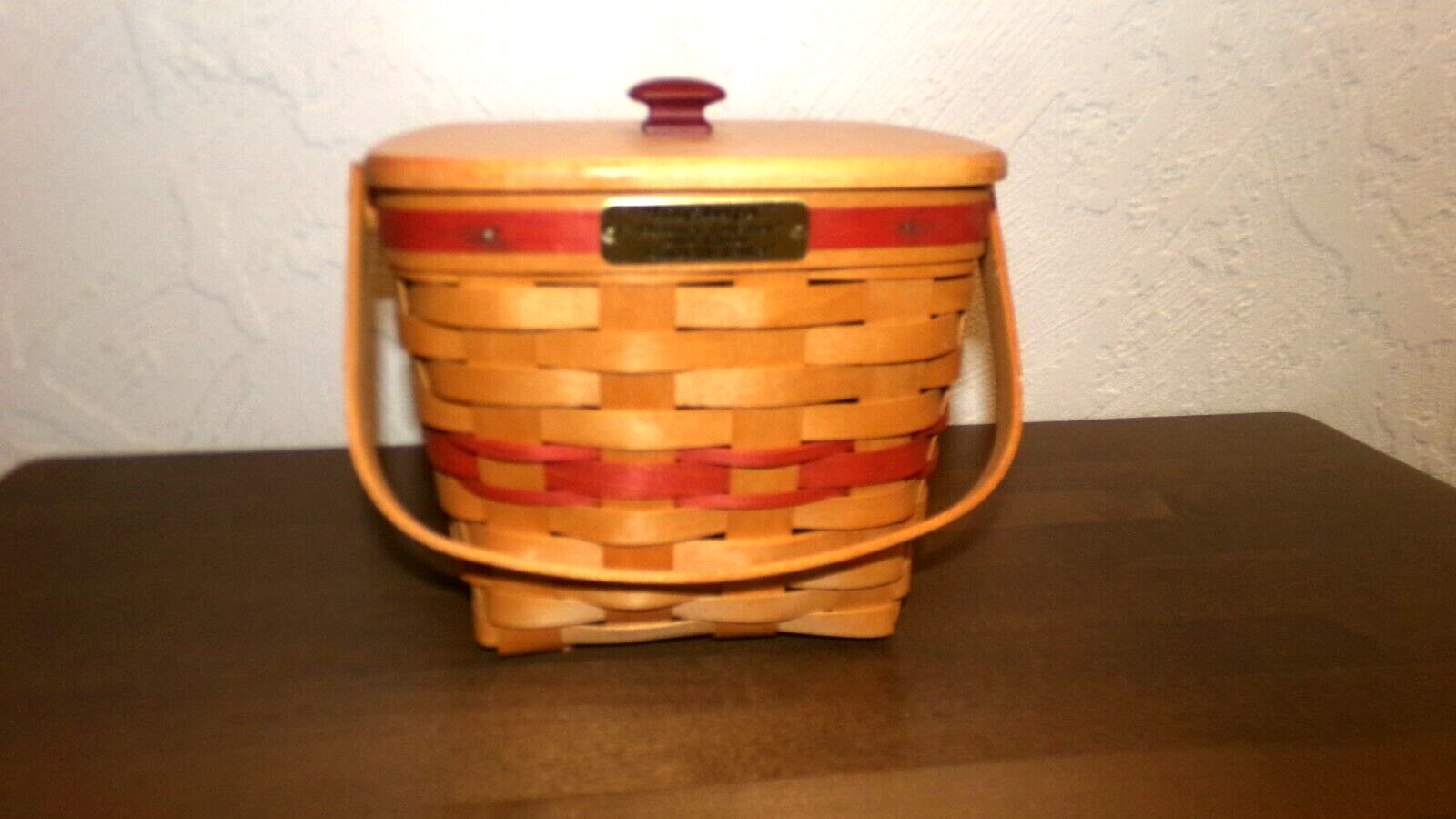 Longaberger Christmas Edition Cranberry Basket W Woodcrafts lid